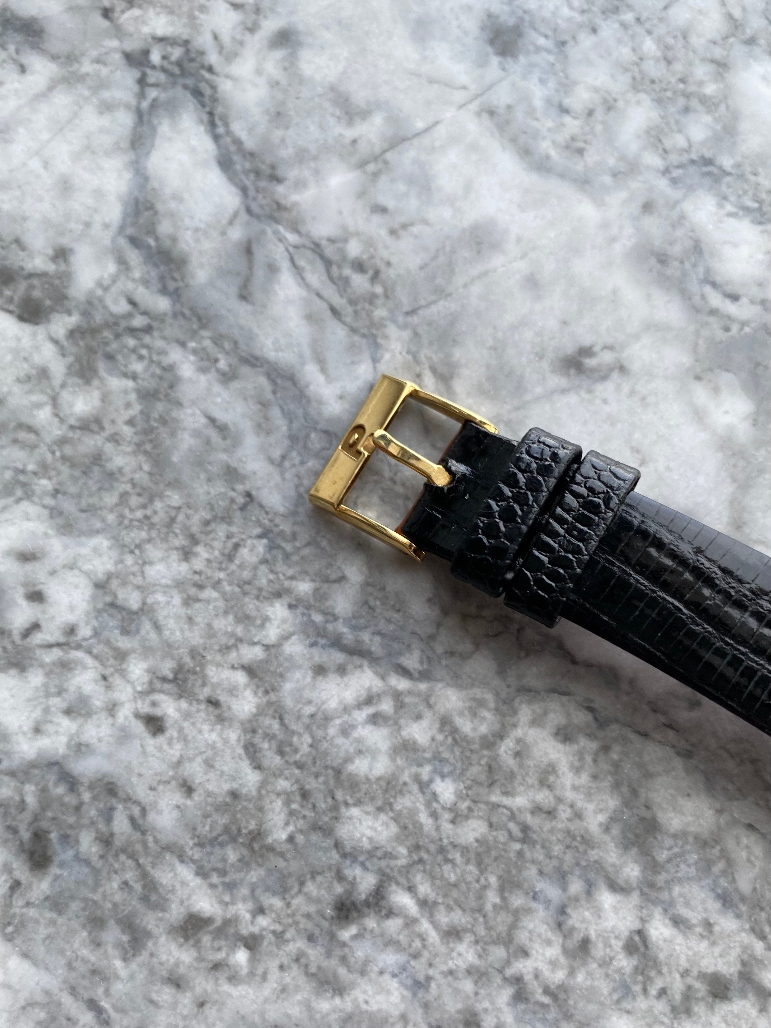 Piaget Tank Hobnail - Onyx Dial 18K Gold.