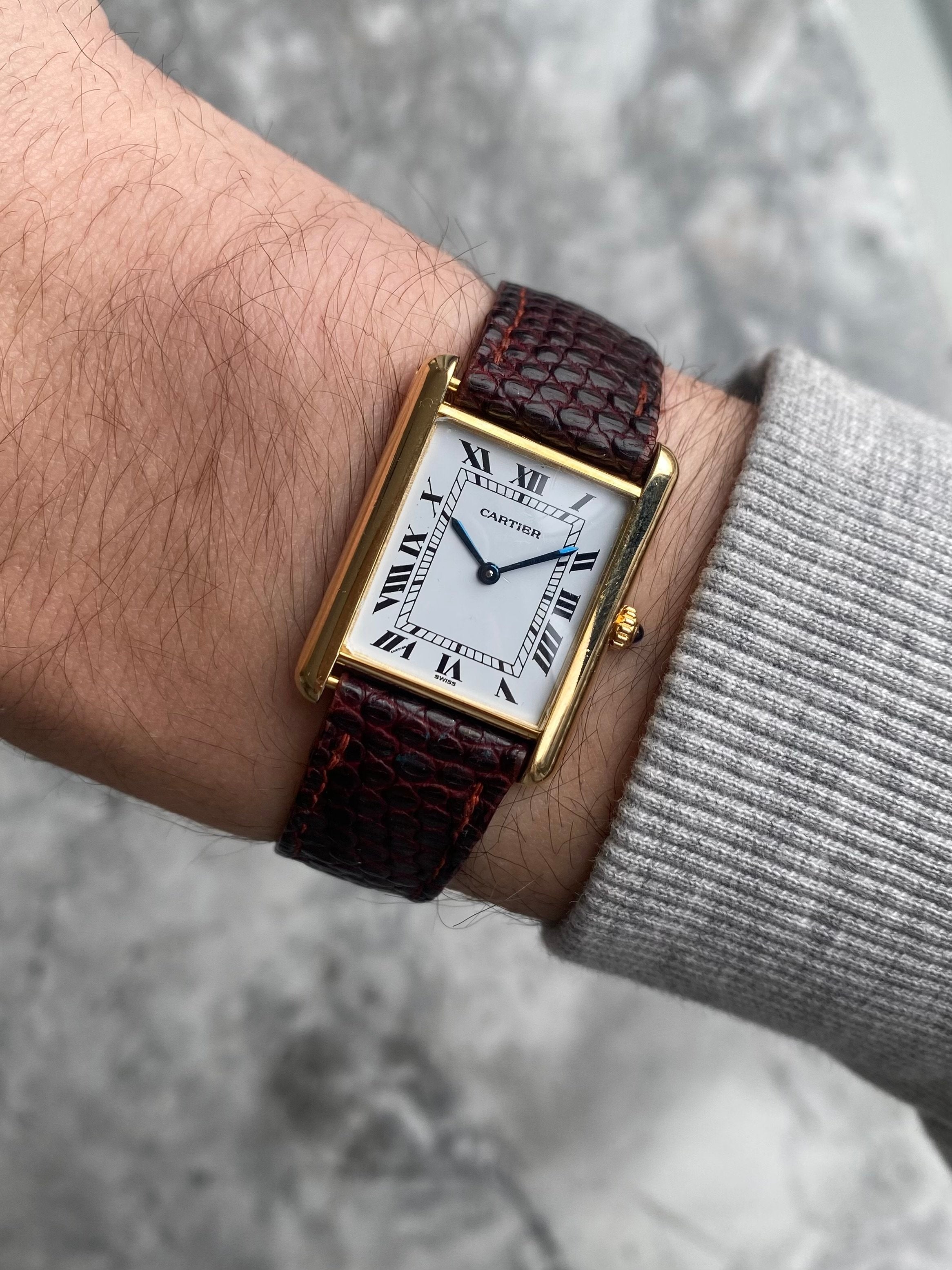 Cartier Tank Louis - 18K Yellow Gold
