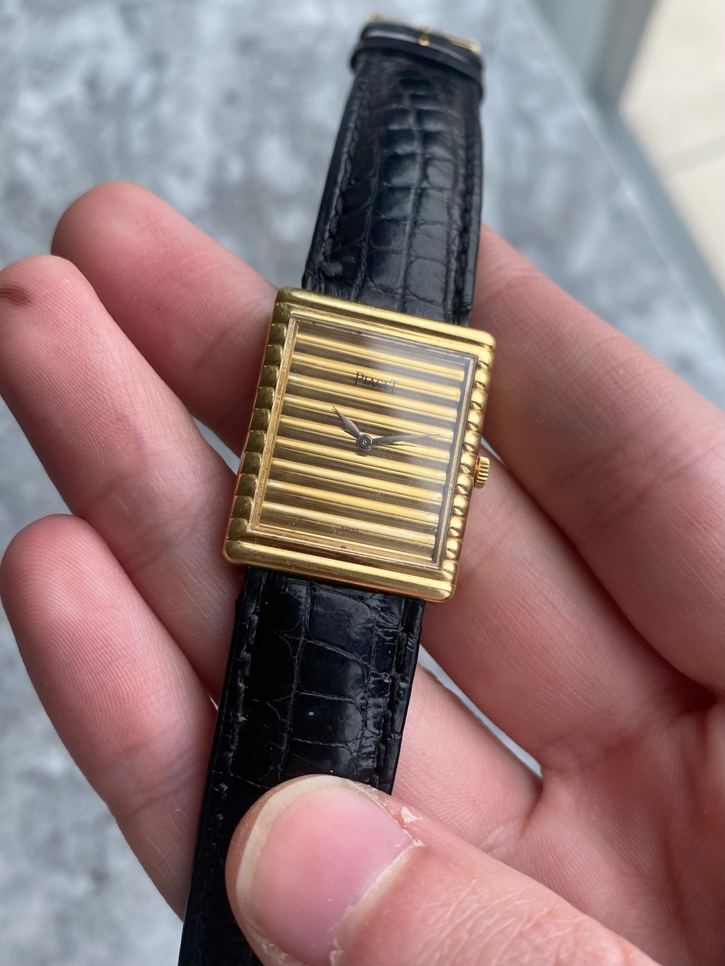 Piaget 91490 - 18K Yellow Gold.