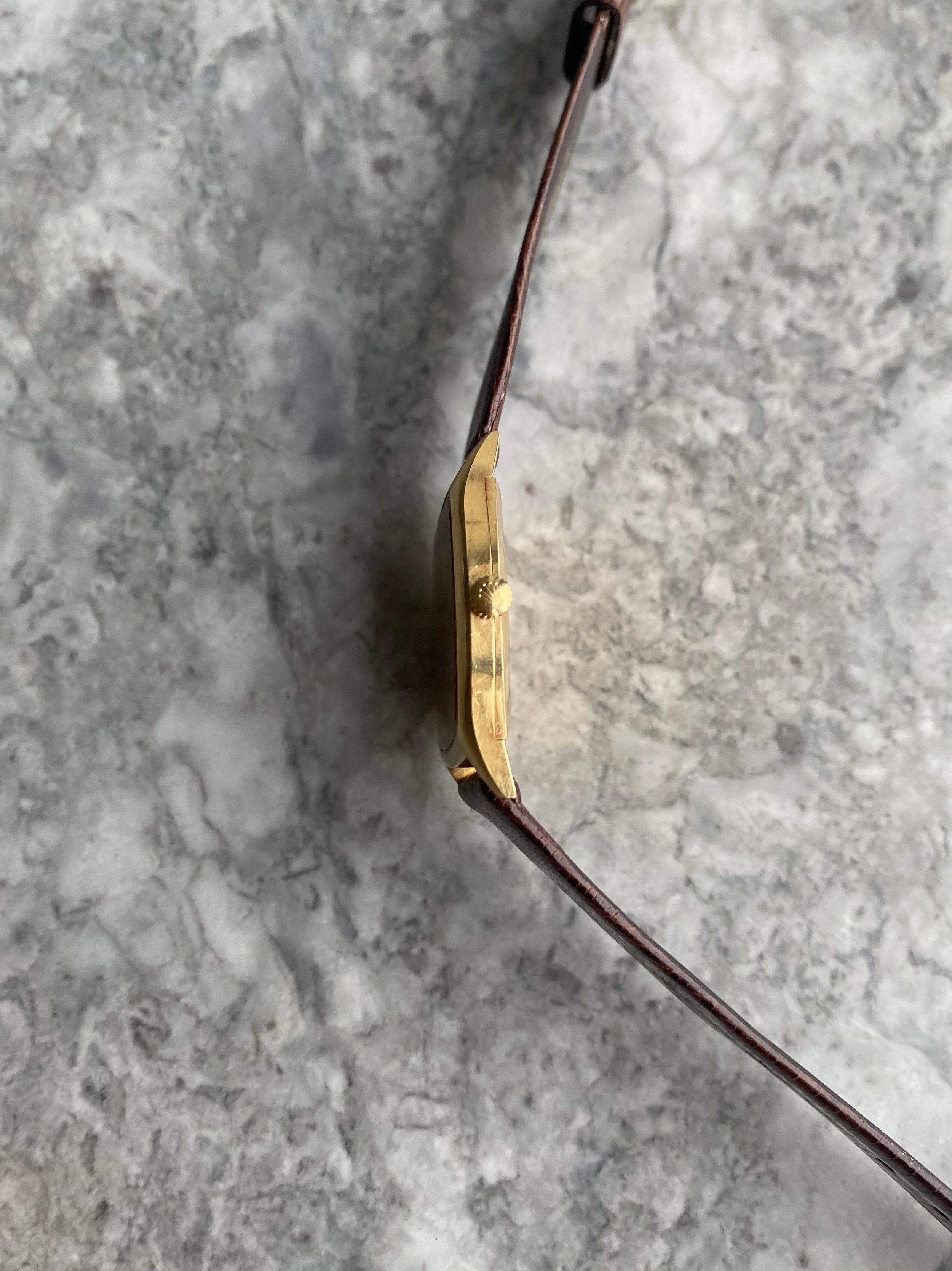 Rolex Cellini 3805 - 18K Yellow Gold.