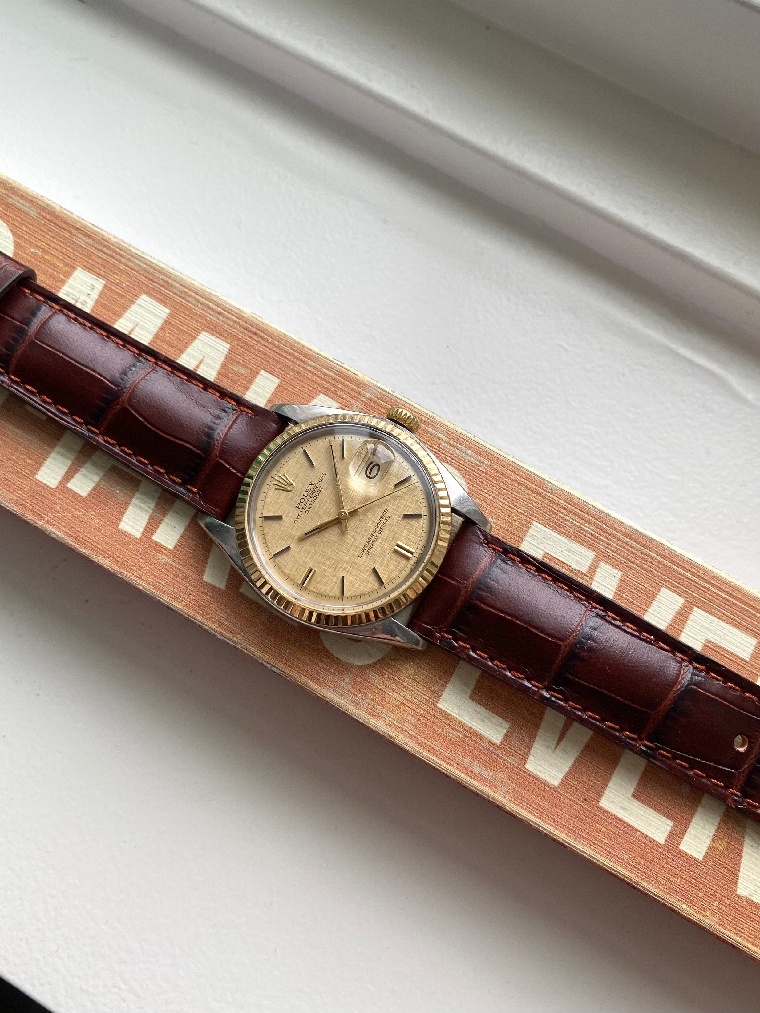 Rolex Datejust 1601 - Champagne Linen.