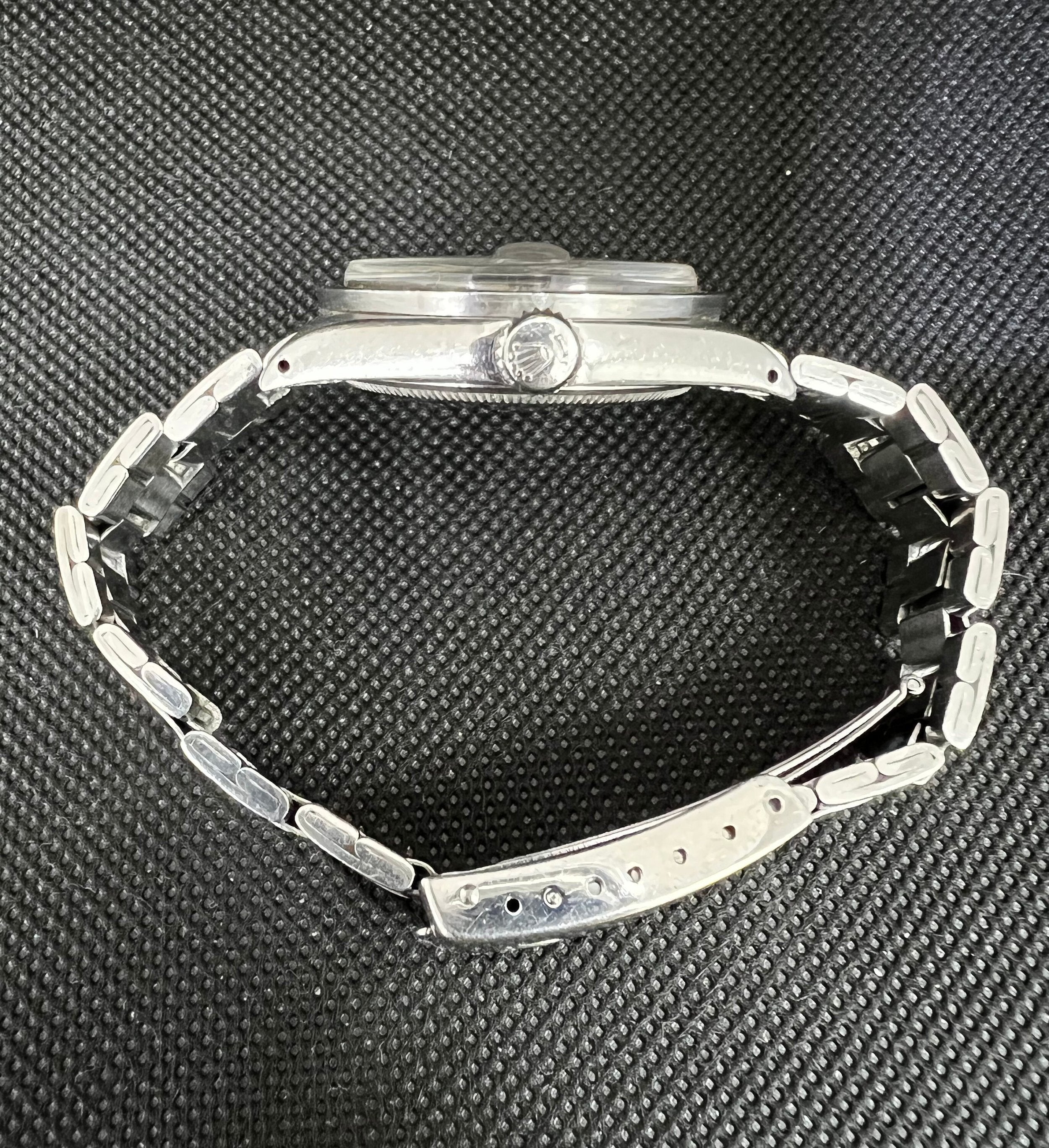 Vintage Rolex Oyster Perpetual Date 60’s Reference 1500 White Dial 34mm Watch