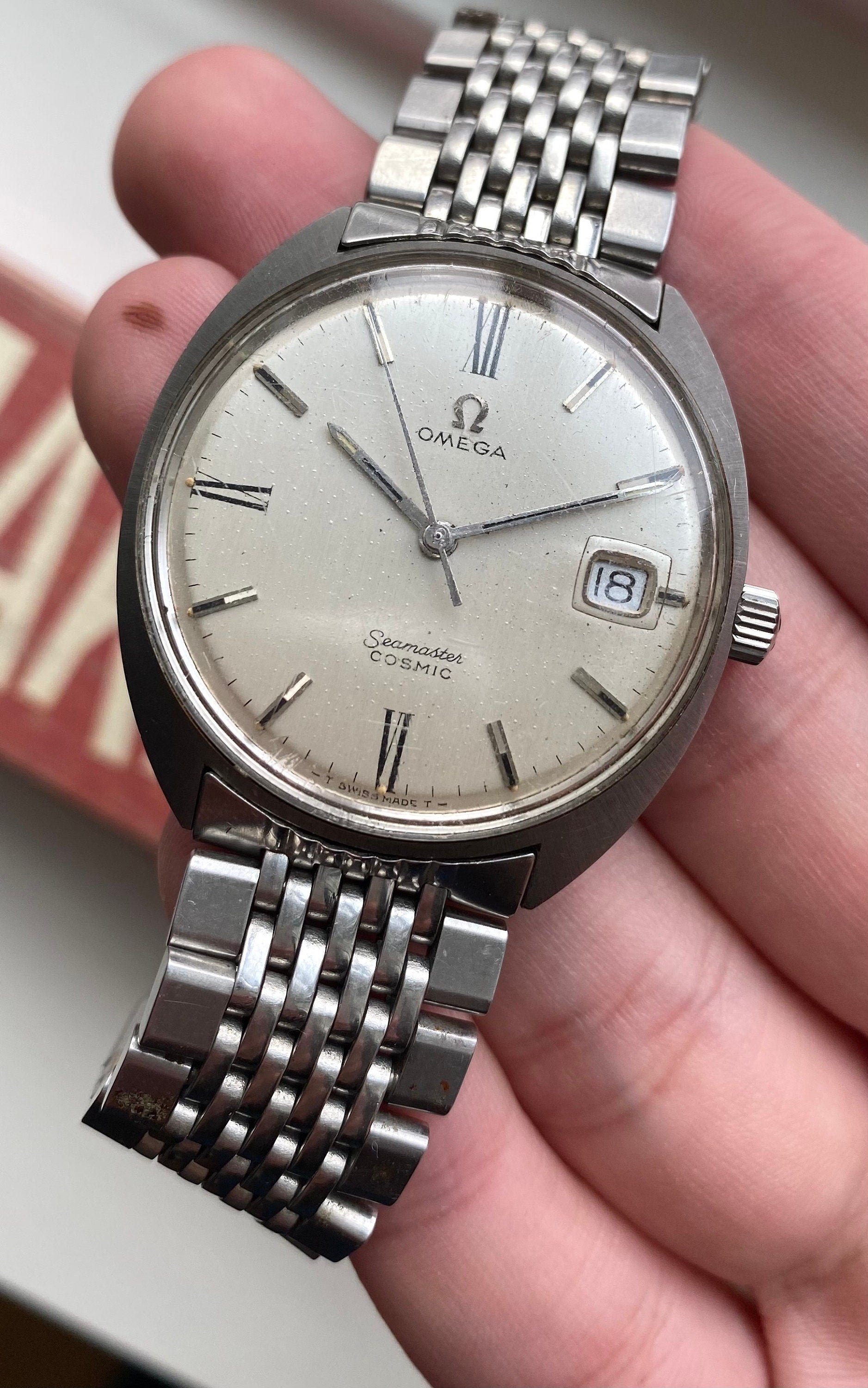 Vintage Omega Seamaster Cosmic Automatic Silver Roman Numeral Dial Steel Watch