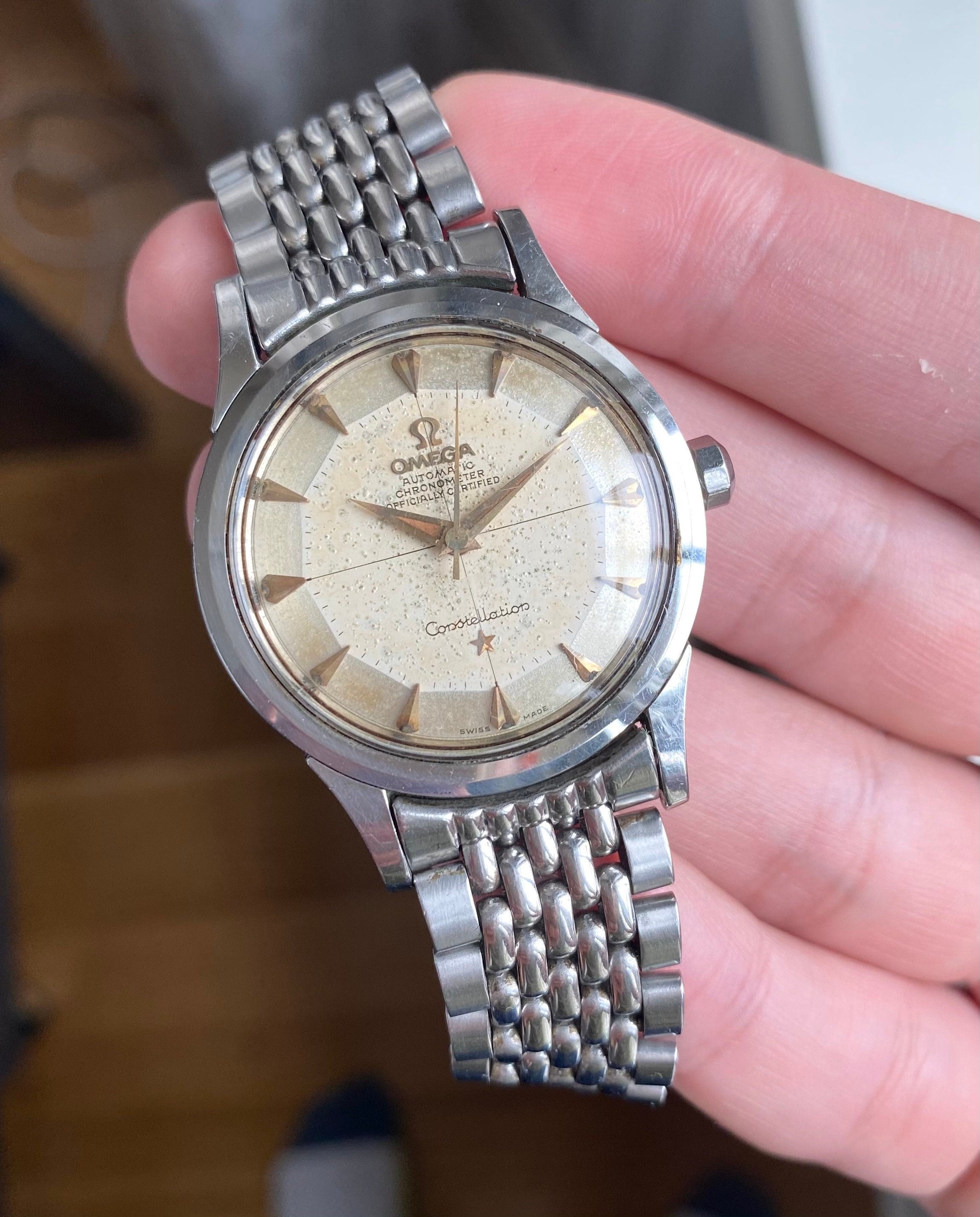 Vintage Omega Constellation Automatic Cream Crosshair Patina Dial Steel Watch