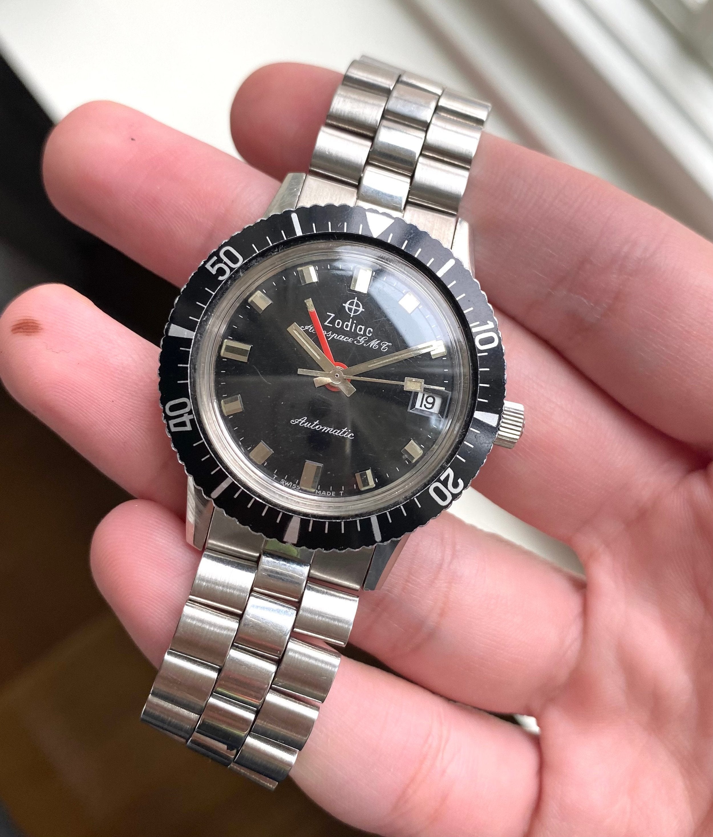 Vintage Zodiac 60s Aerospace GMT Automatic Black Bezel Gilt Black Dial Watch