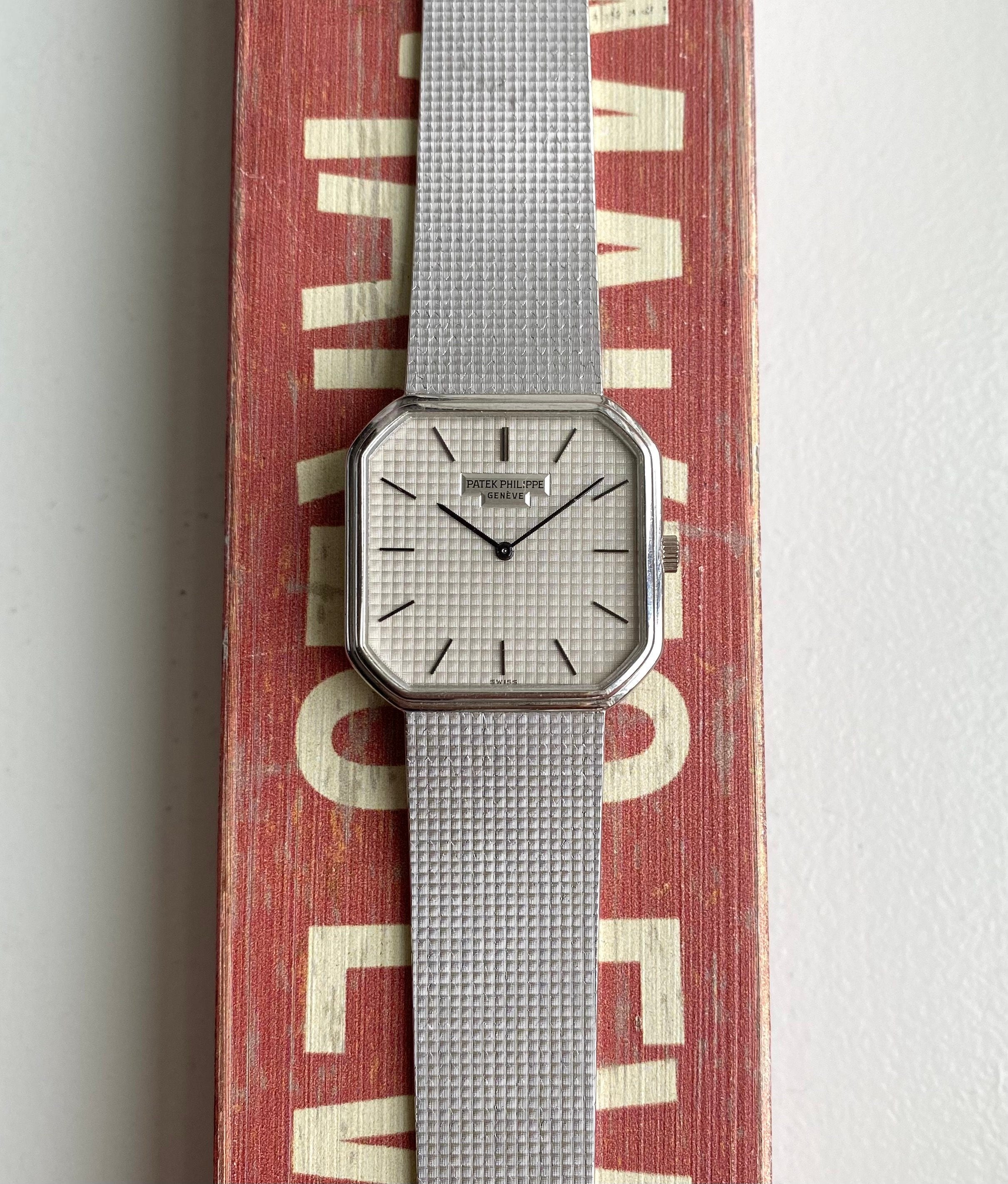 Vintage Patek Philippe 70s 18K White Gold Manual Wind White Dial w/ Bracelet