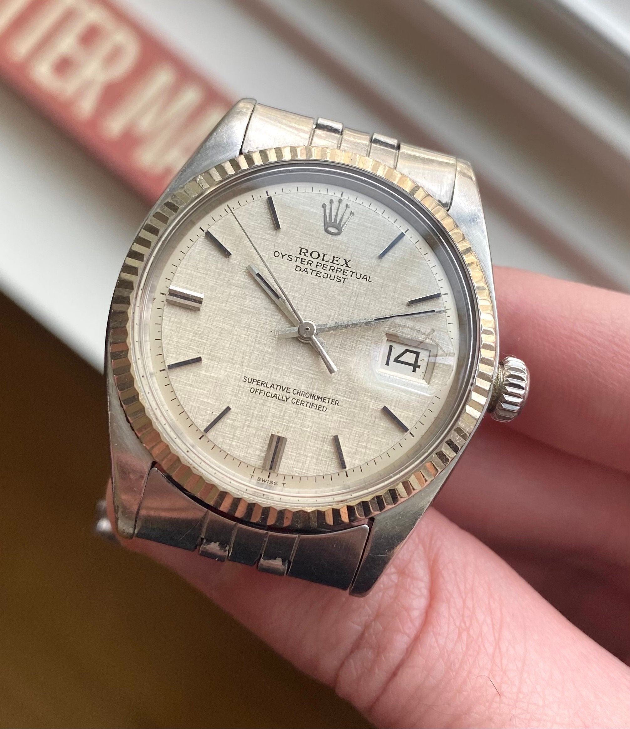Vintage Rolex Datejust 1601 70s Automatic Silver Linen Dial Watch