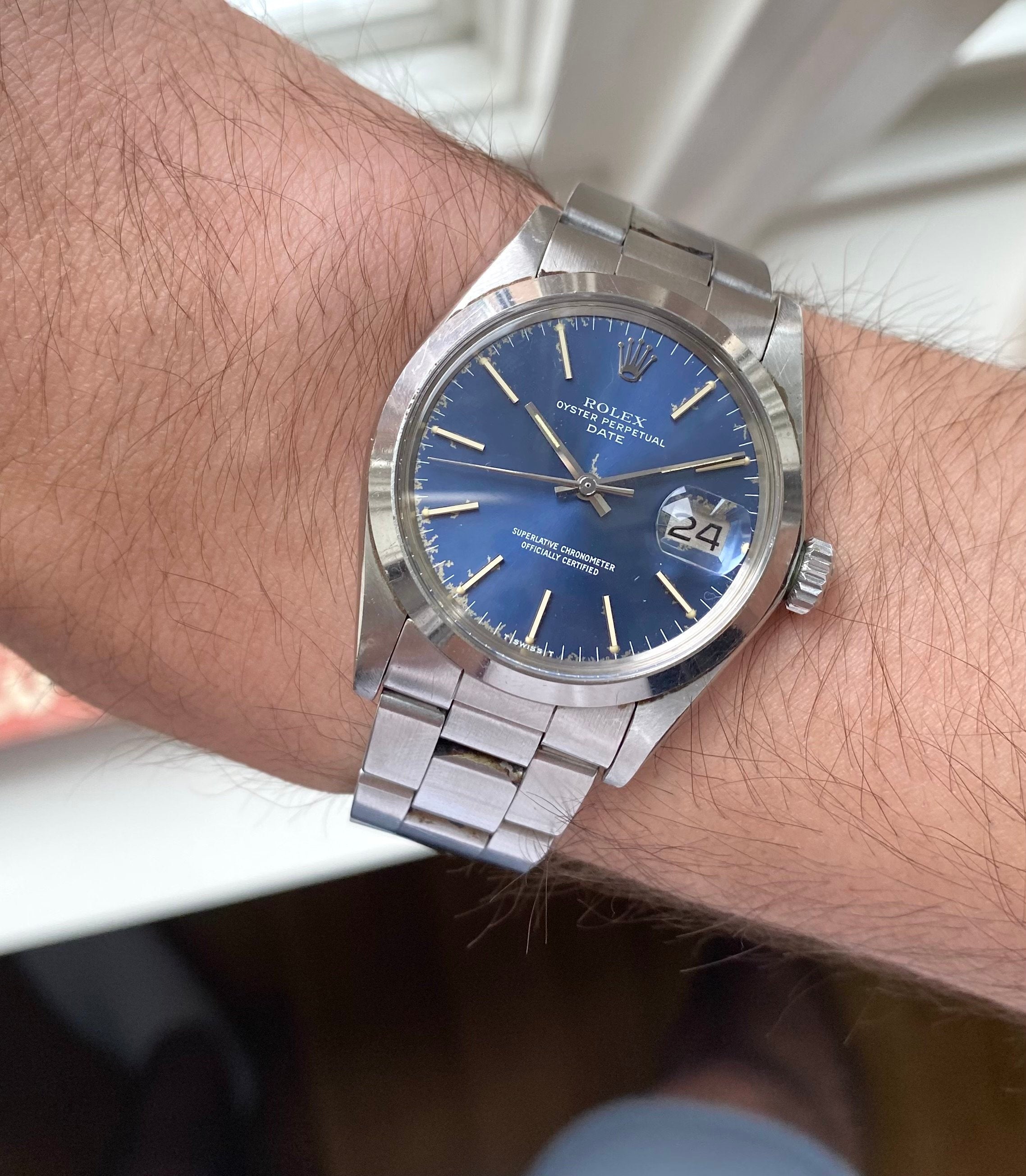 Vintage Rolex Oysterperpetual Date 70s Reference 1500 Blue Dial 34mm Watch