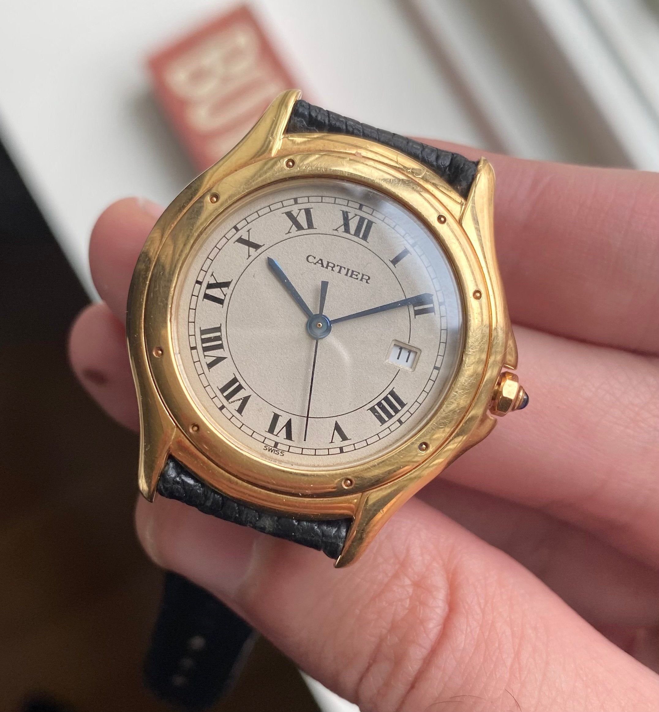 Cartier Cougar Rondo 18K Yellow Gold Cream Roman Numeral Dial Quartz Watch