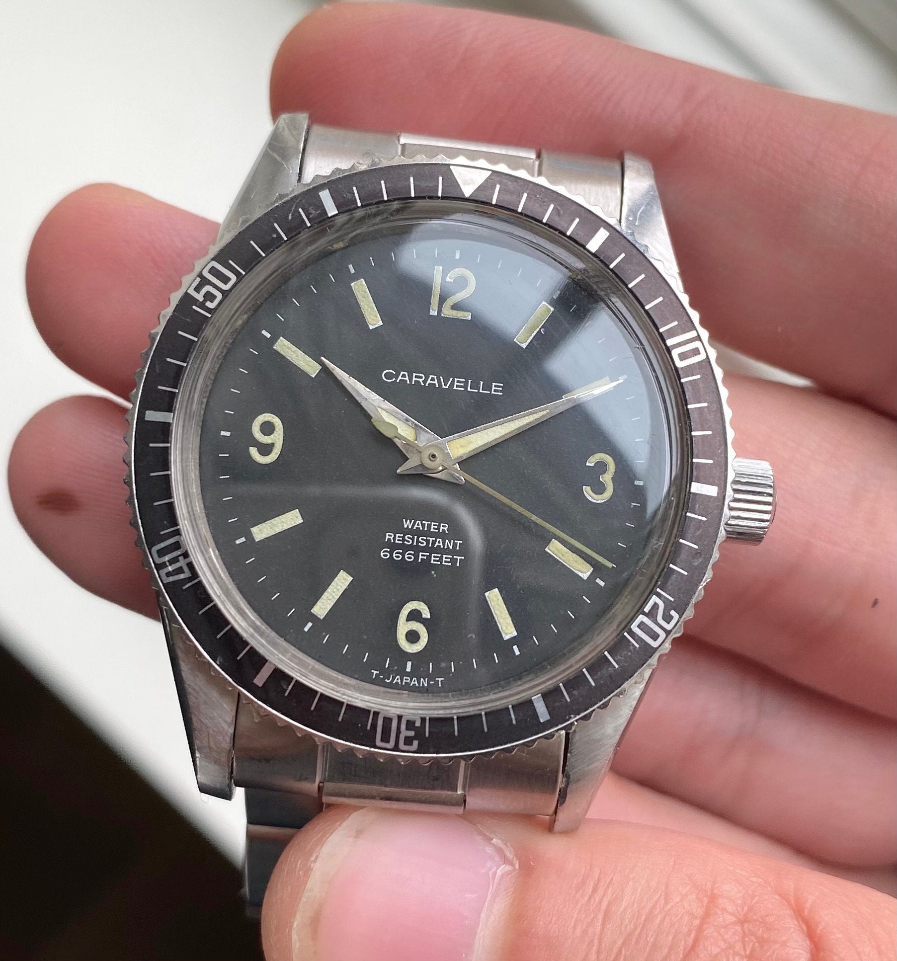 Vintage Bulova Sea Hunter Manual Wind 666 Diver Black "Explorer" Dial Black Bezel Steel Watch