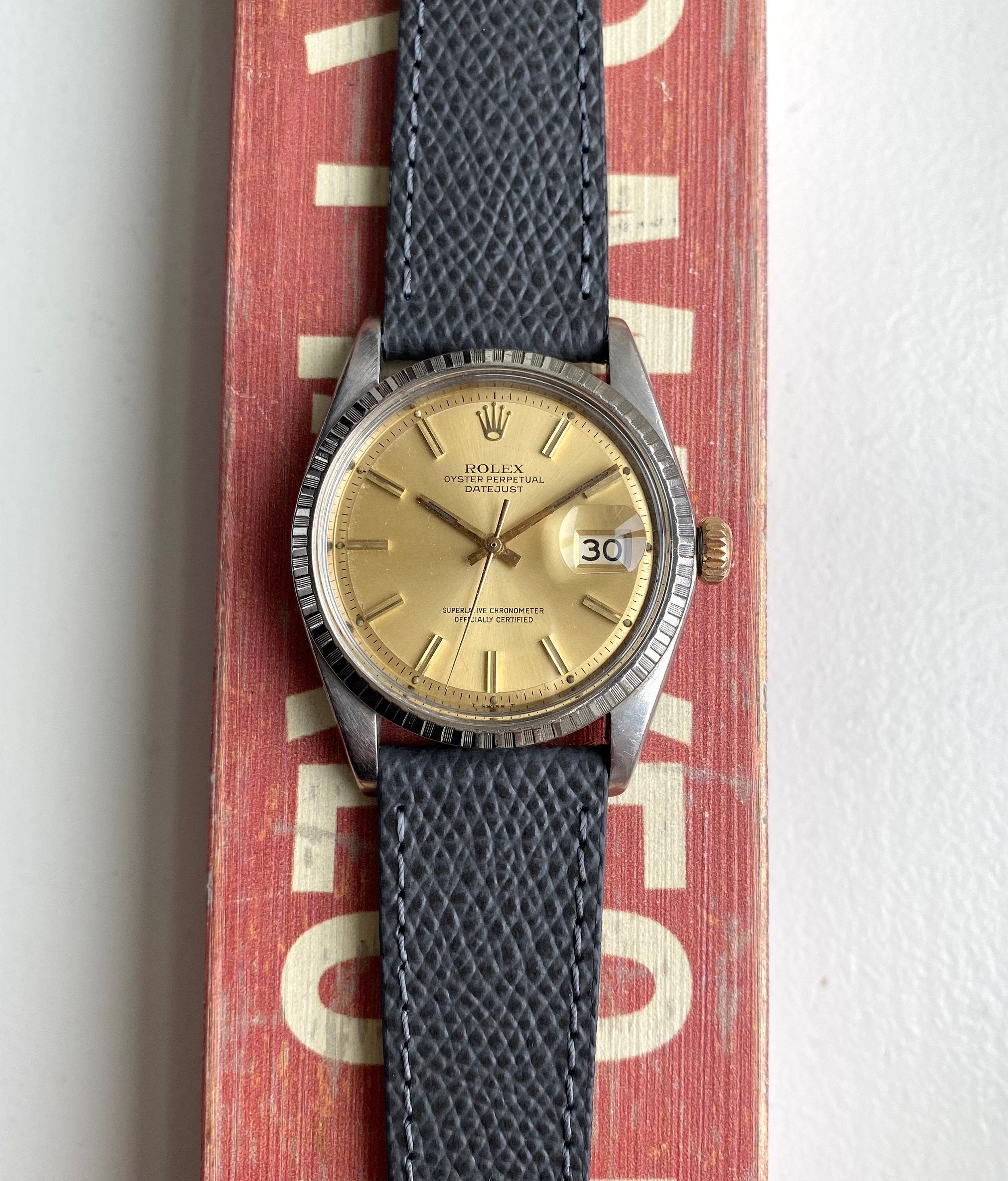 Vintage Rolex Datejust 70s Ref 1603 Champagne Dial 36mm Watch