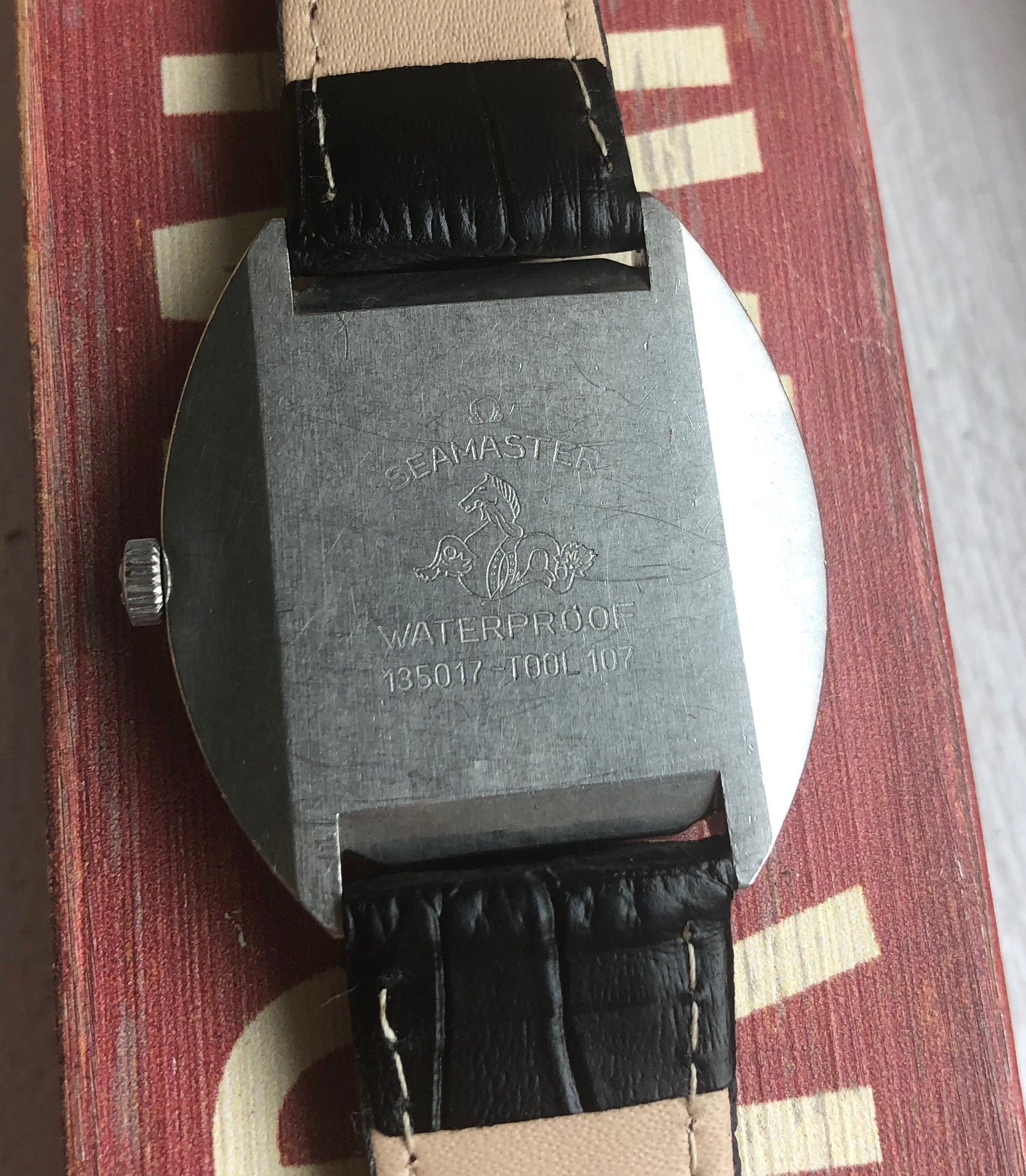 Vintage Omega Seamaster Cosmic Manual Wind Steel Silver Dial Cushion Case Watch