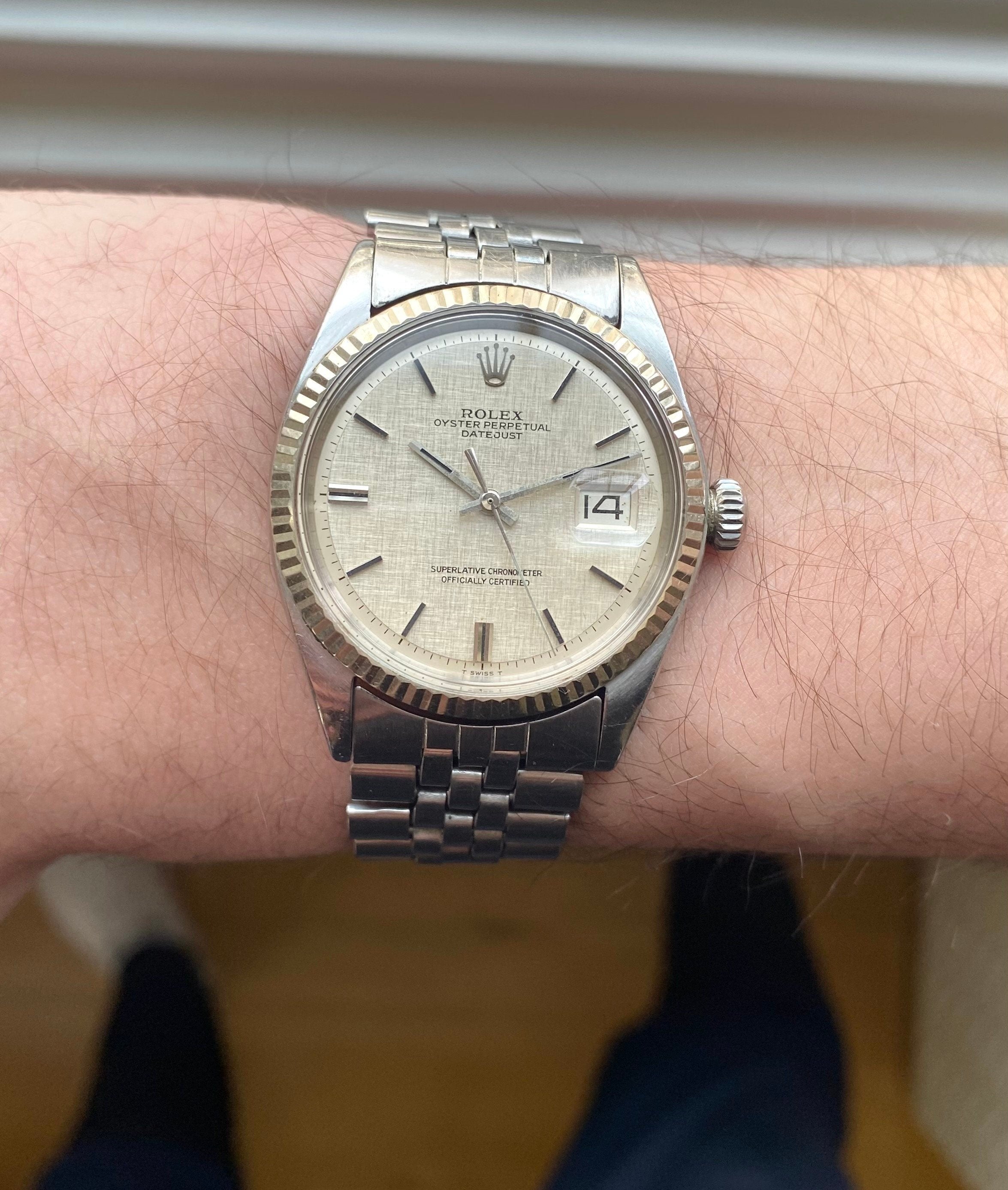 Vintage Rolex Datejust 1601 70s Automatic Silver Linen Dial Watch