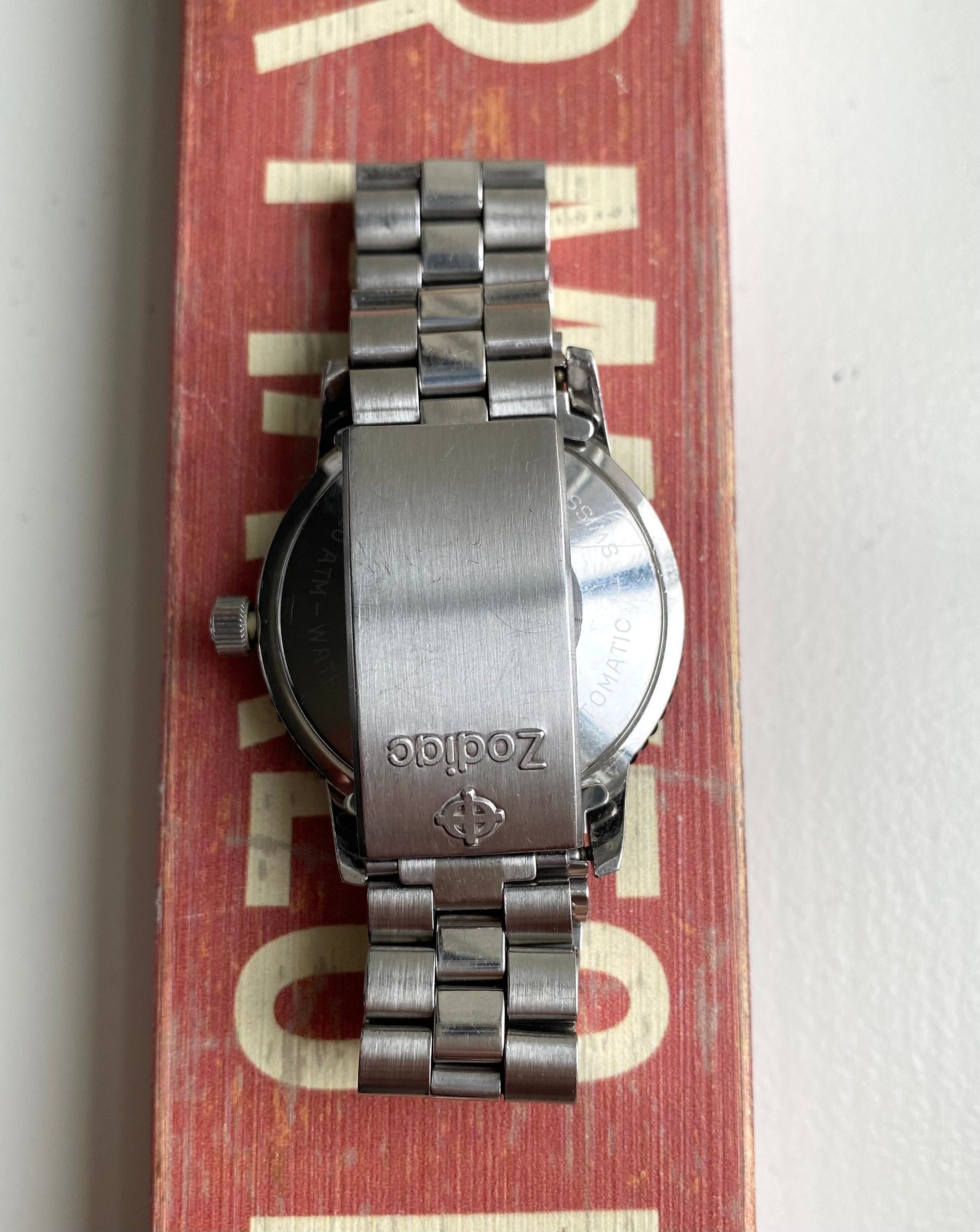 Vintage Zodiac 60s Aerospace GMT Automatic Black Bezel Gilt Black Dial Watch