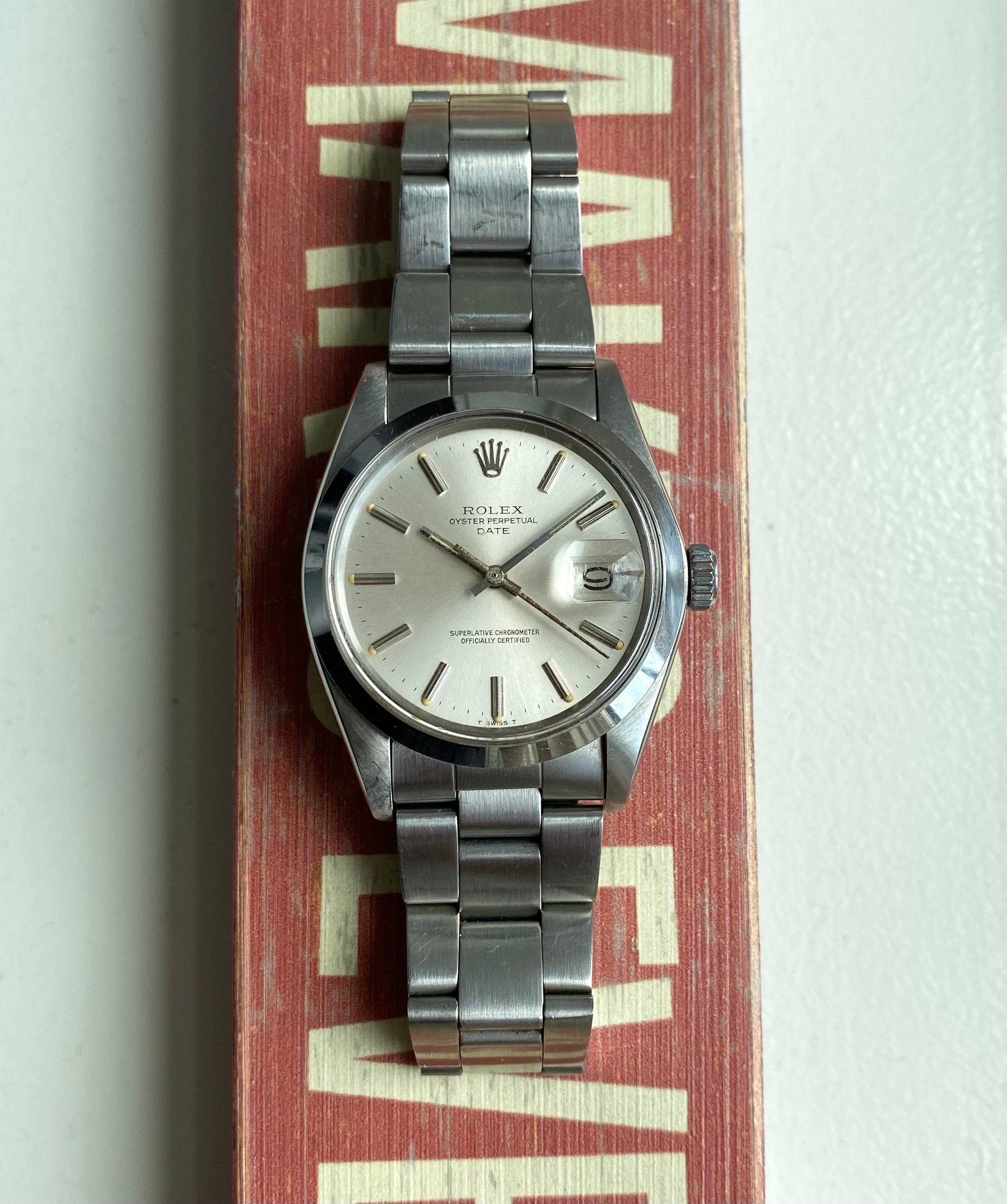 Vintage Rolex OP Date 70s Reference 1500 Silver Sunburst Dial 34mm Watch