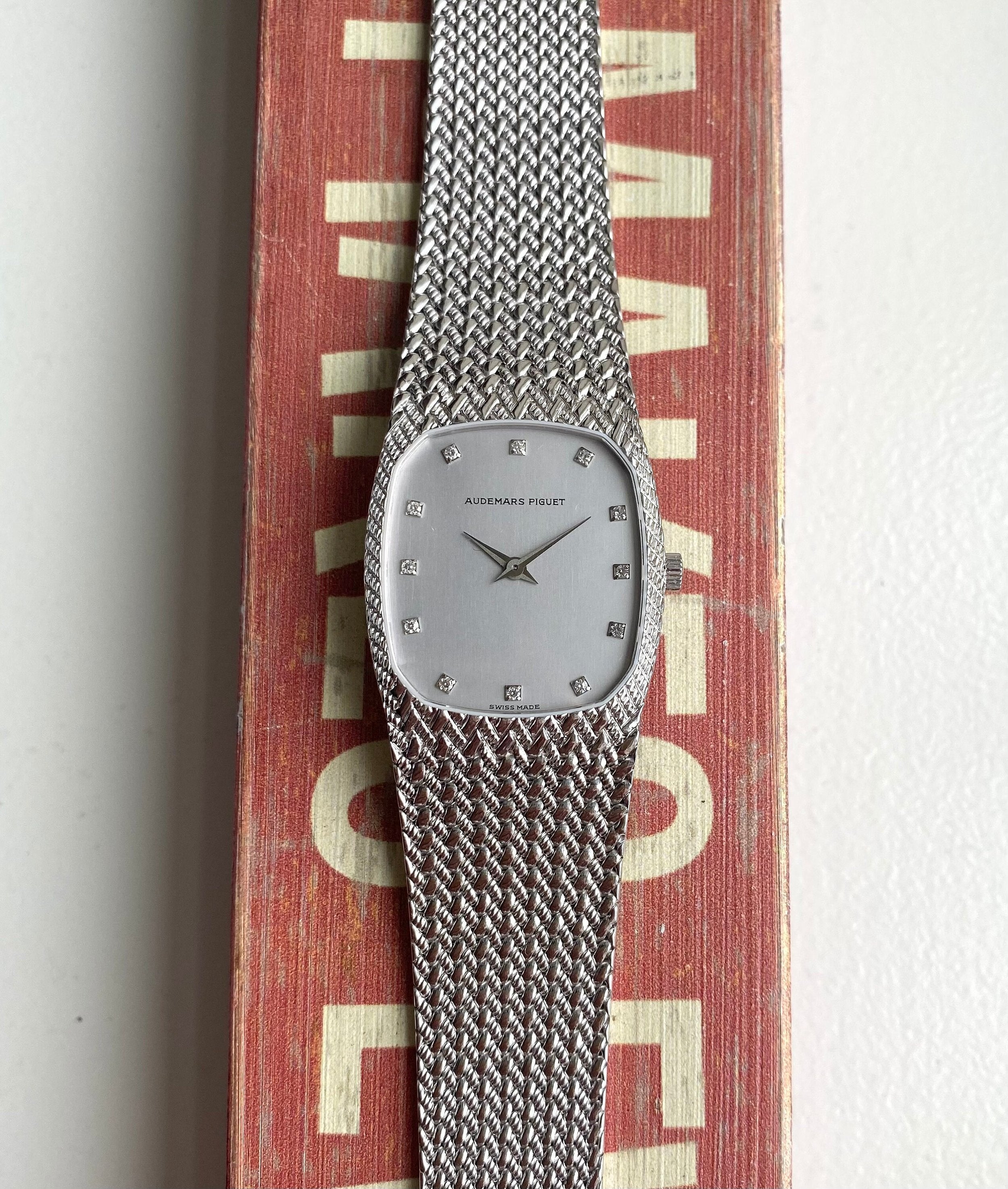 Vintage Audemars Piguet 70s 18K Gold Manual Wind Factory Diamond Dial Watch