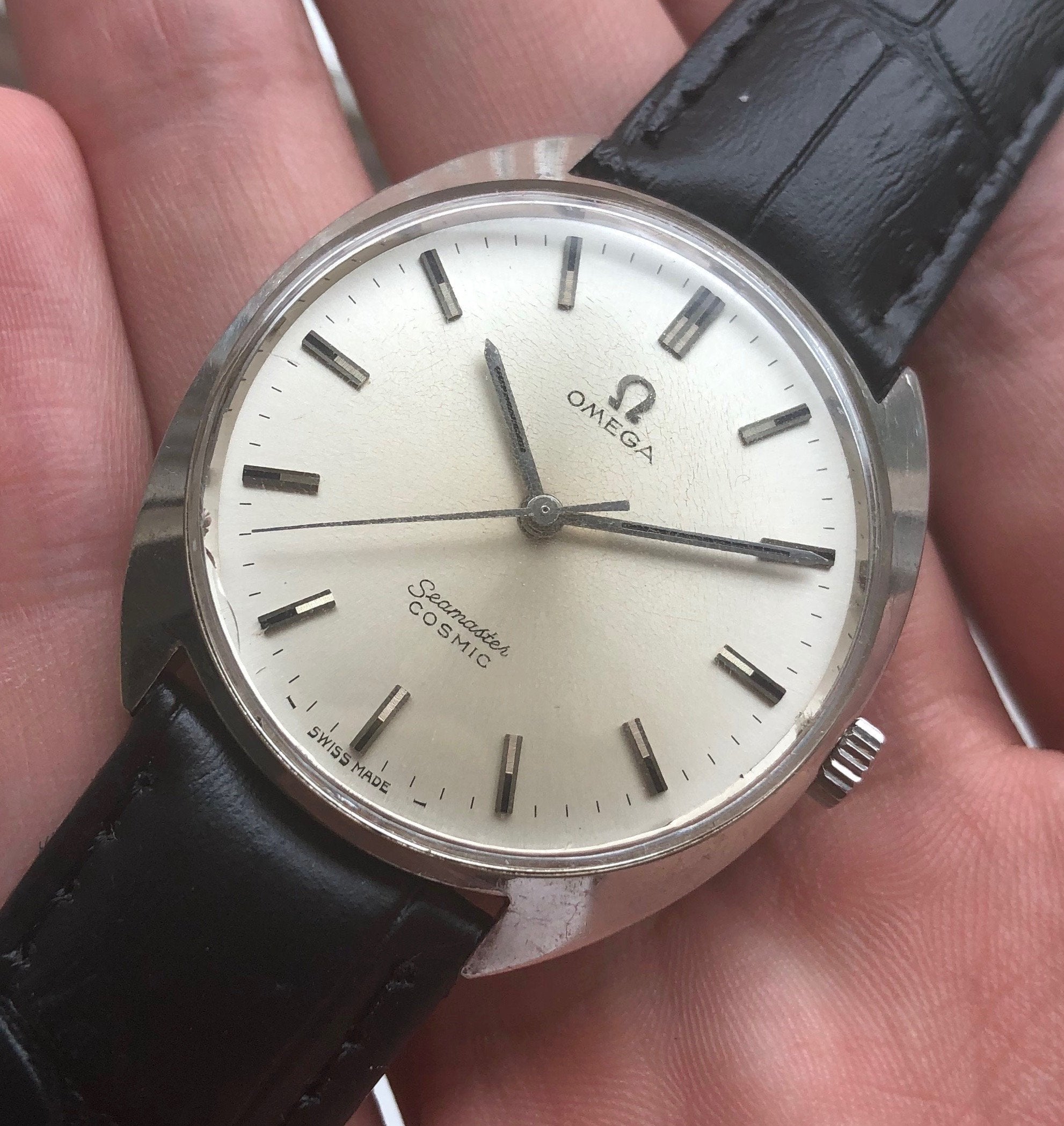 Vintage Omega Seamaster Cosmic Manual Wind Steel Silver Dial Cushion Case Watch