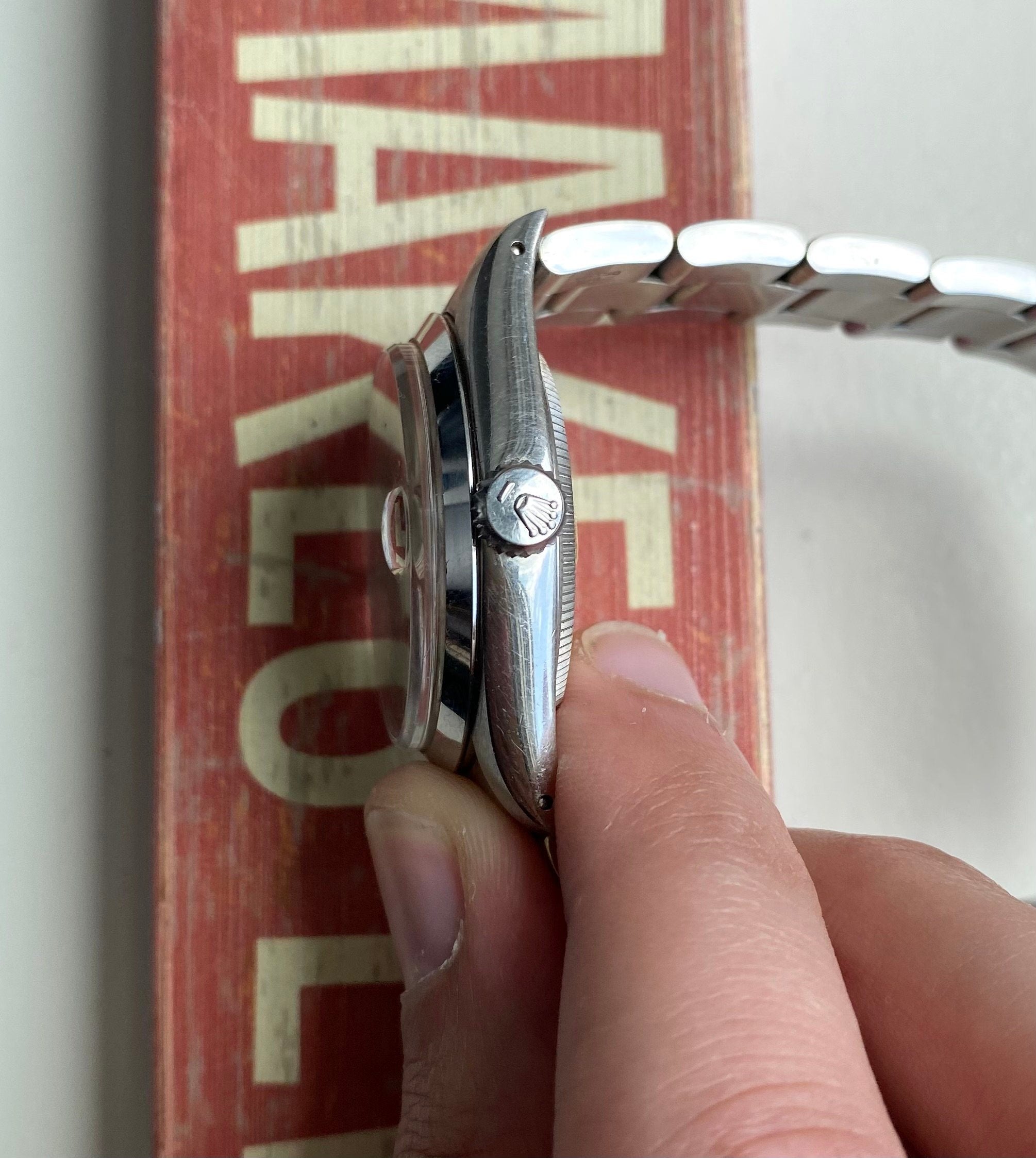 Vintage Rolex OP Date 70s Reference 1500 Silver Sunburst Dial 34mm Watch