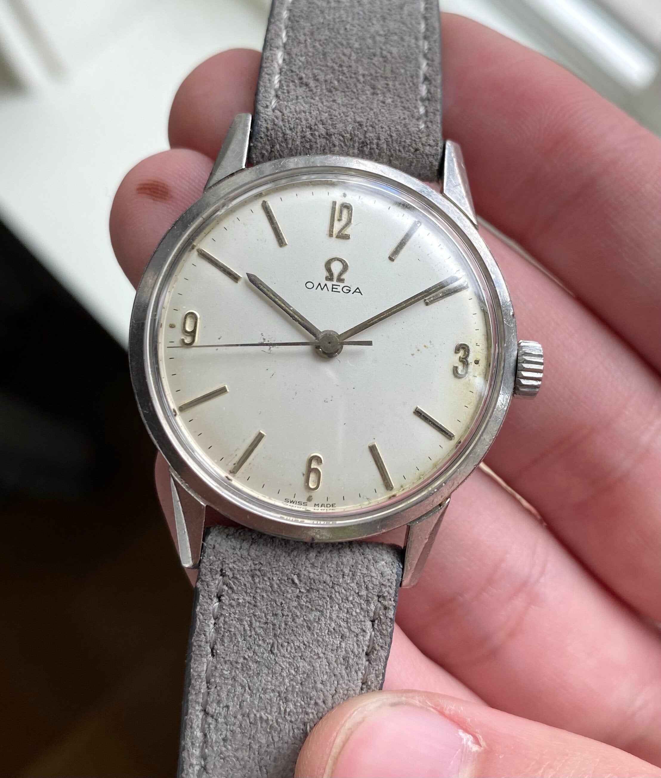 Vintage Omega 60s Manual Wind Egg White Arabic Numeral Dial Steel Case Watch