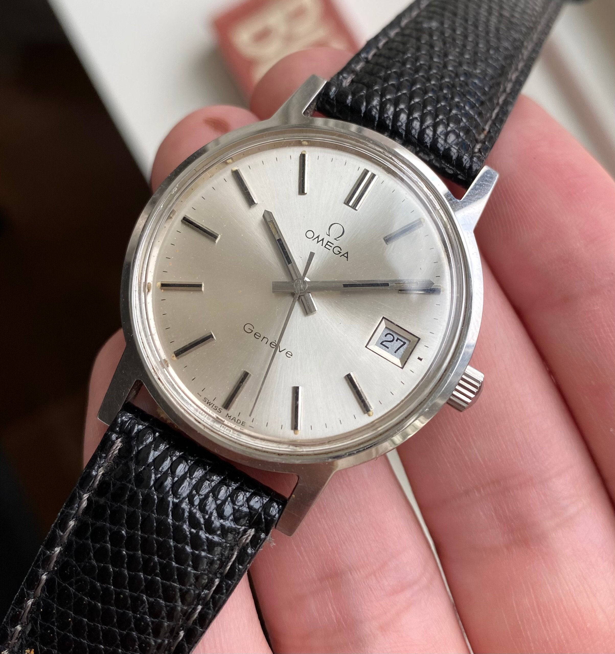Vintage Omega Geneve Manual Wind Sunburst Silver Dial Quickset Date Steel Watch