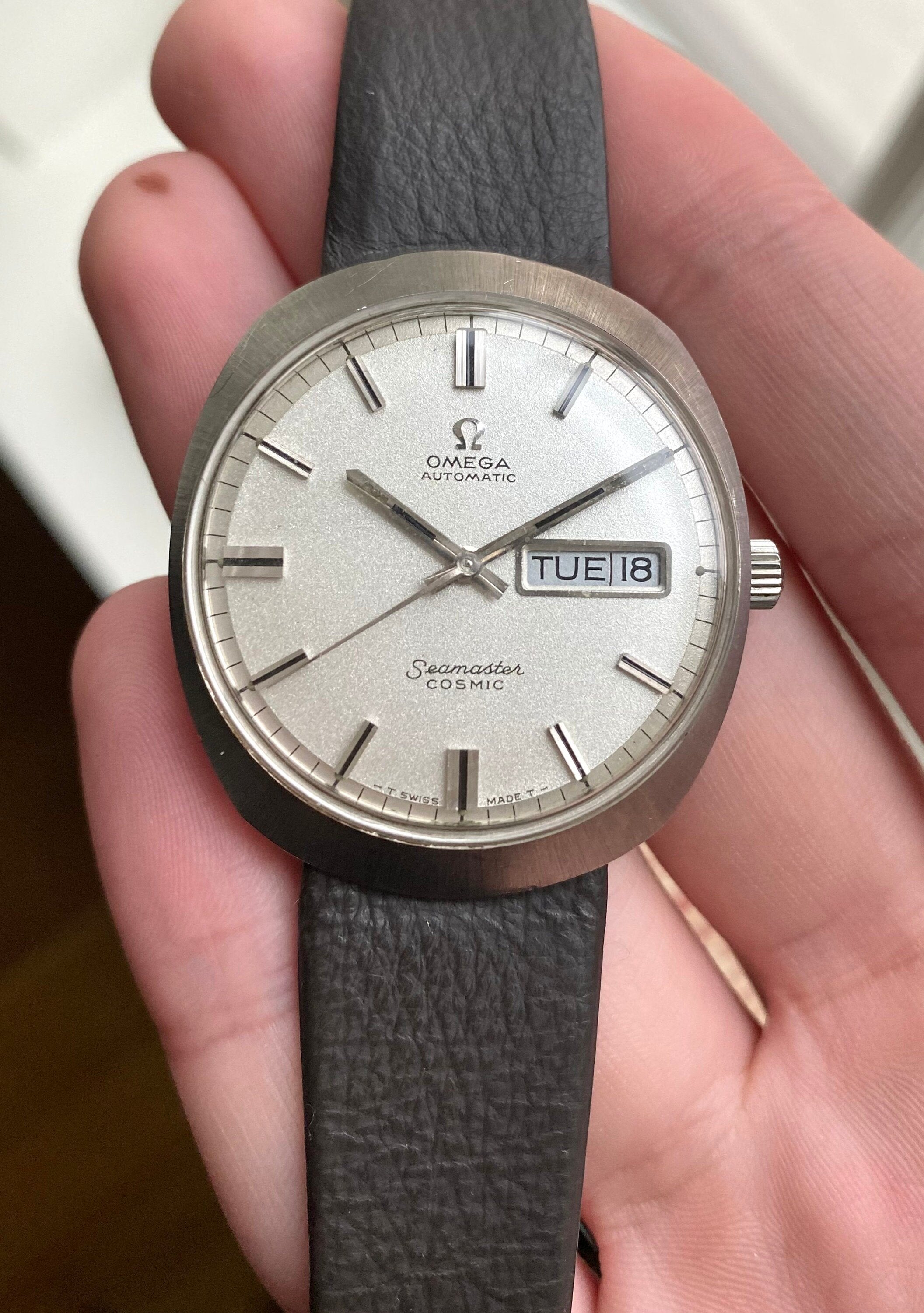 Vintage Omega Seamaster Cosmic Automatic Daydate Silver Pebble Dial Steel Watch