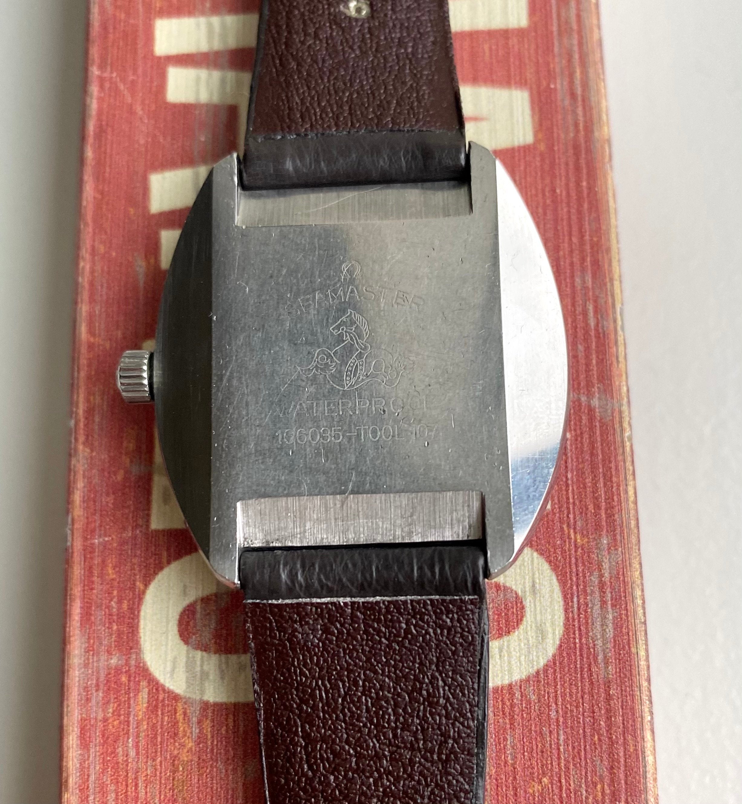 Vintage Omega Seamaster Cosmic Automatic Daydate Silver Pebble Dial Steel Watch