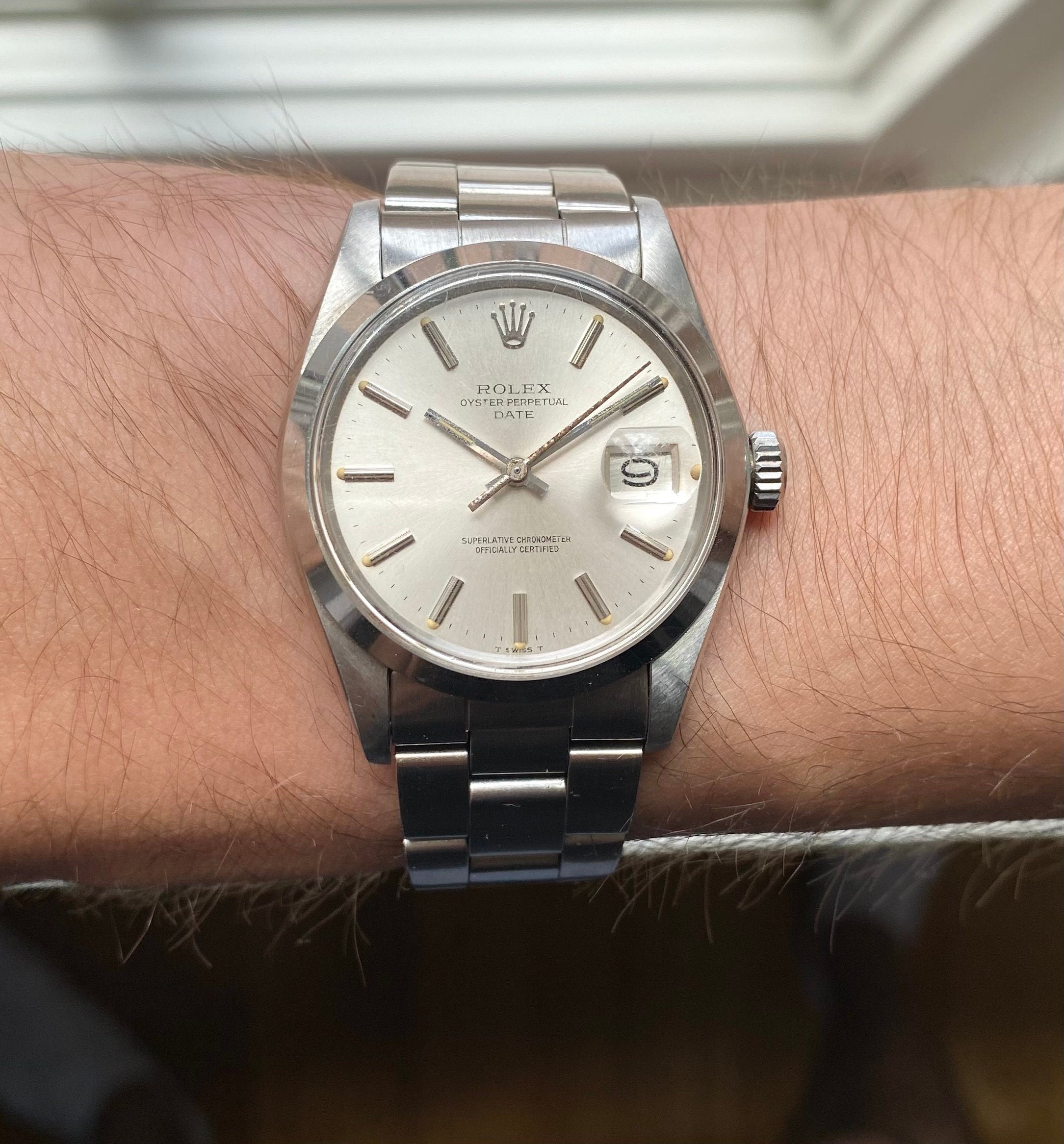 Vintage Rolex OP Date 70s Reference 1500 Silver Sunburst Dial 34mm Watch