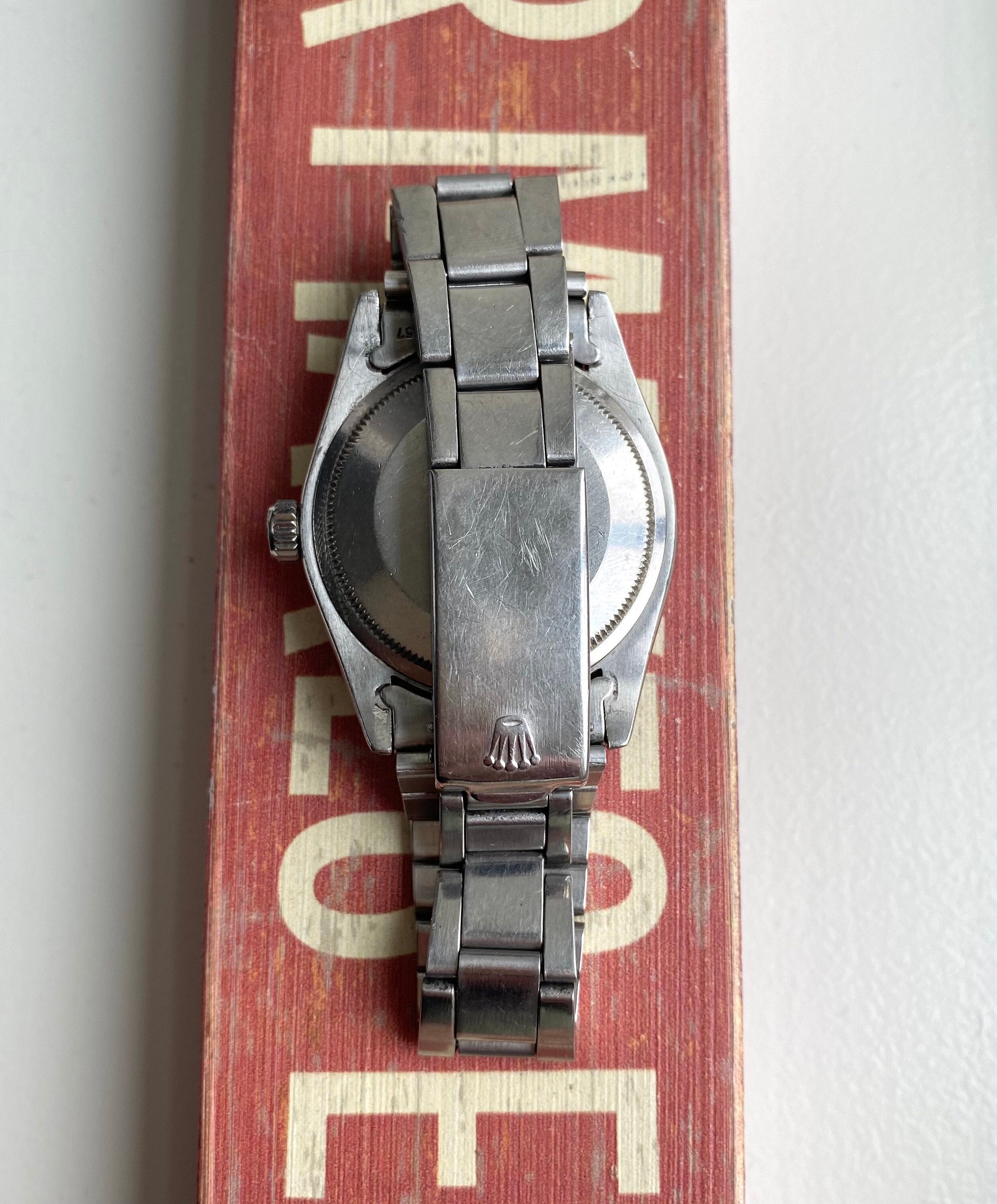 Vintage Rolex Perpetual Date 70s Ref 1500 Grey Sigma Sunburst Dial 34mm Watch
