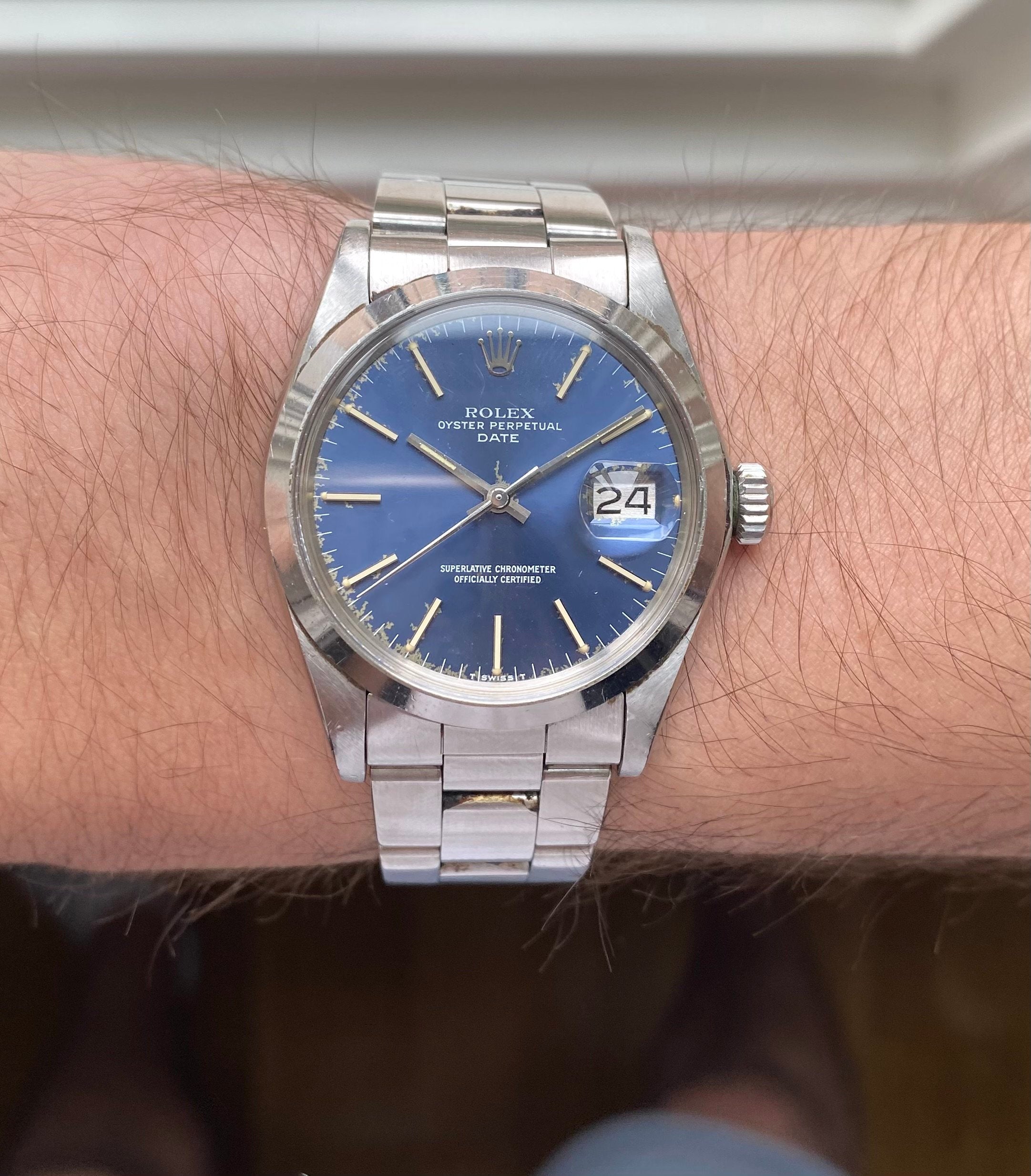 Vintage Rolex Oysterperpetual Date 70s Reference 1500 Blue Dial 34mm Watch