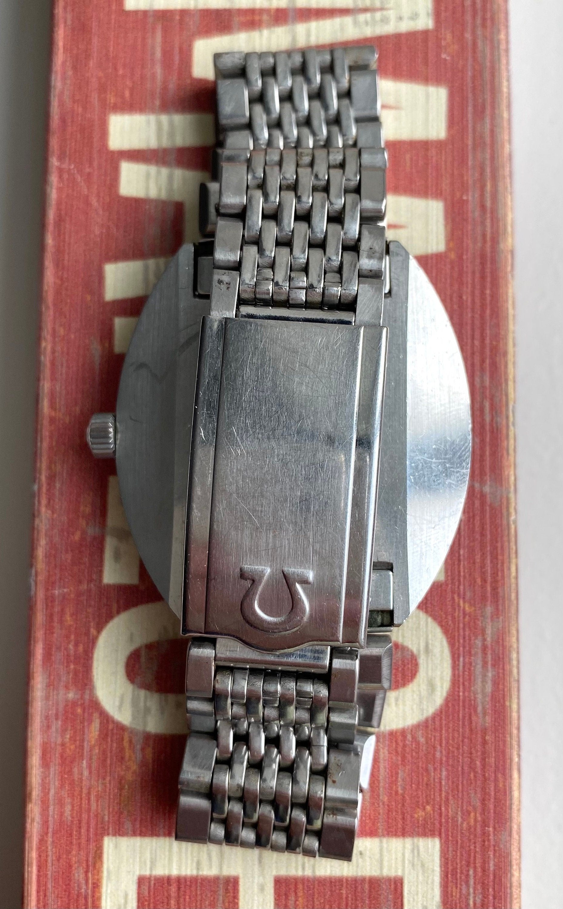 Vintage Omega Seamaster Cosmic Automatic Silver Roman Numeral Dial Steel Watch