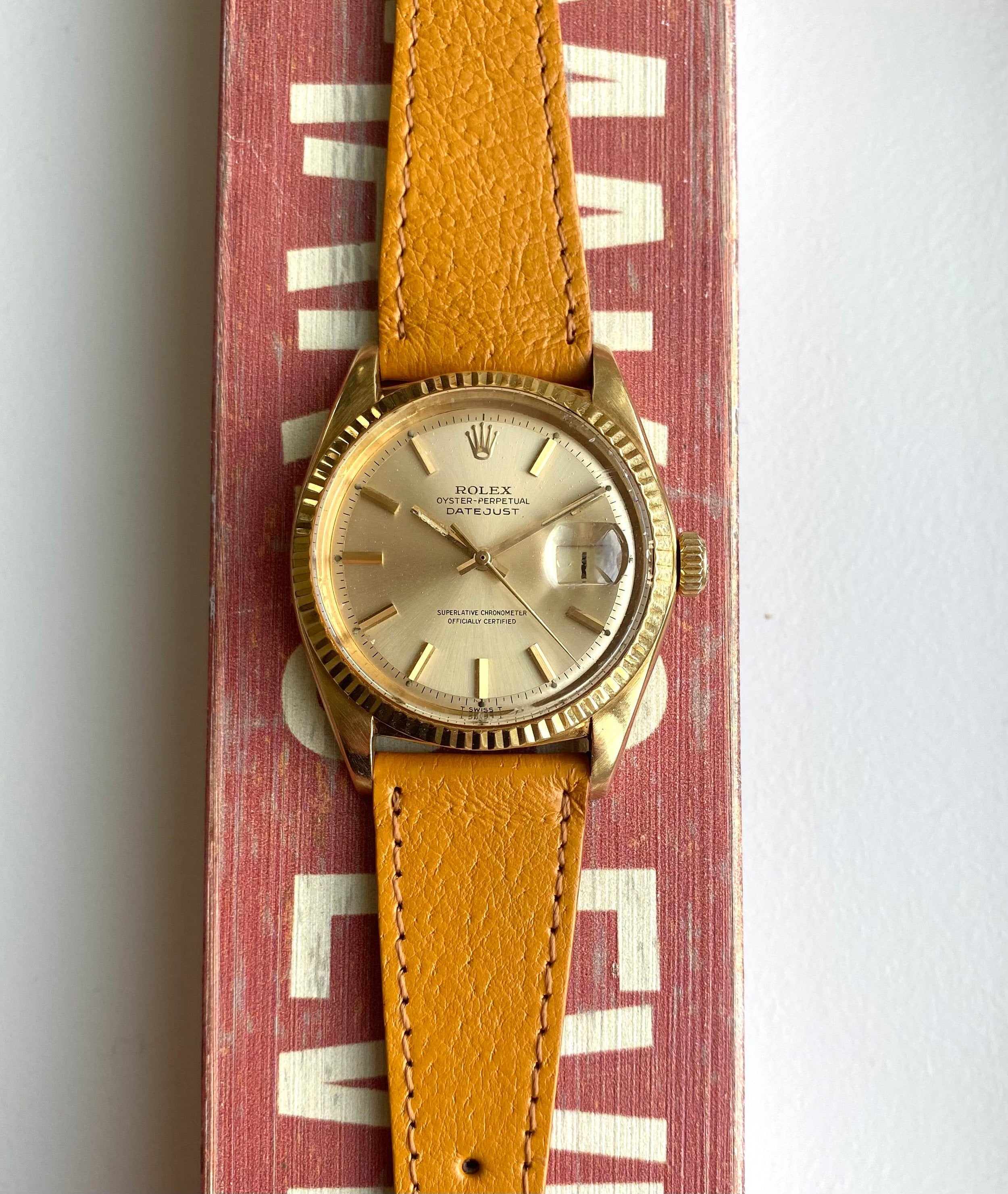 Vintage Rolex Datejust 14K Yellow Gold Ref 1601 Champagne Dial 36mm Watch