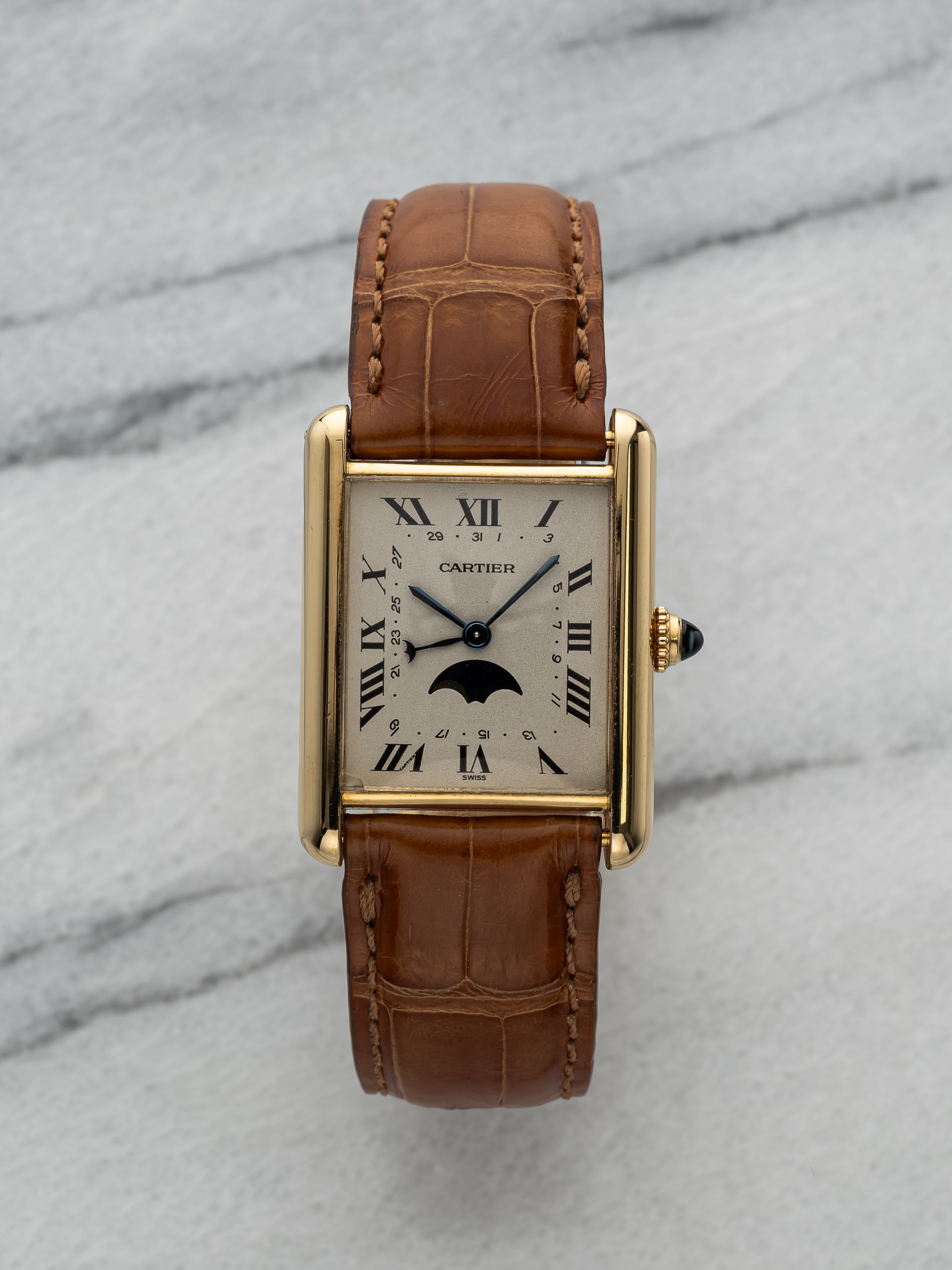 Cartier Tank Quartz Moonphase 8190 - 18K Yellow Gold