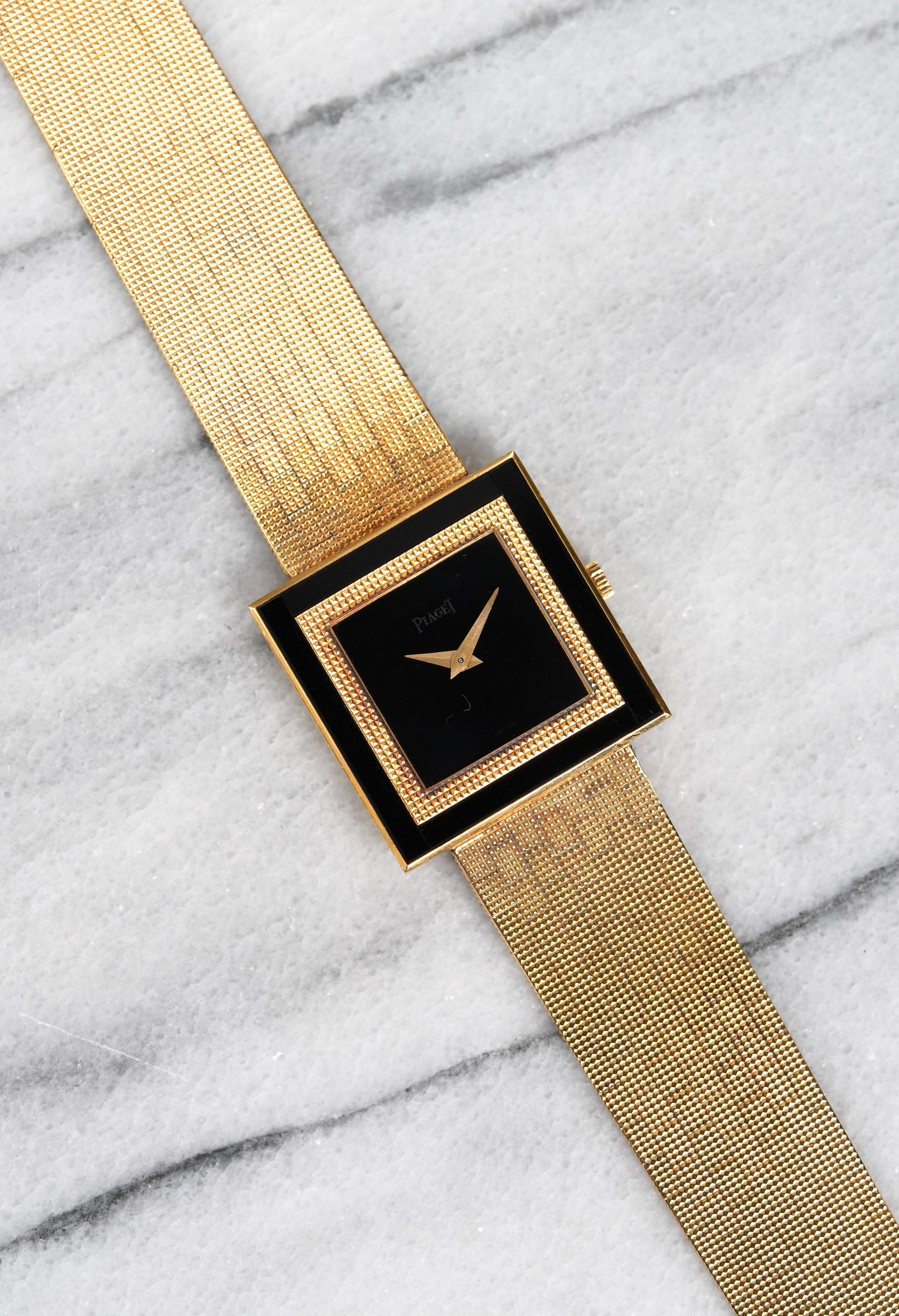 Piaget Onyx - 18K Yellow Gold