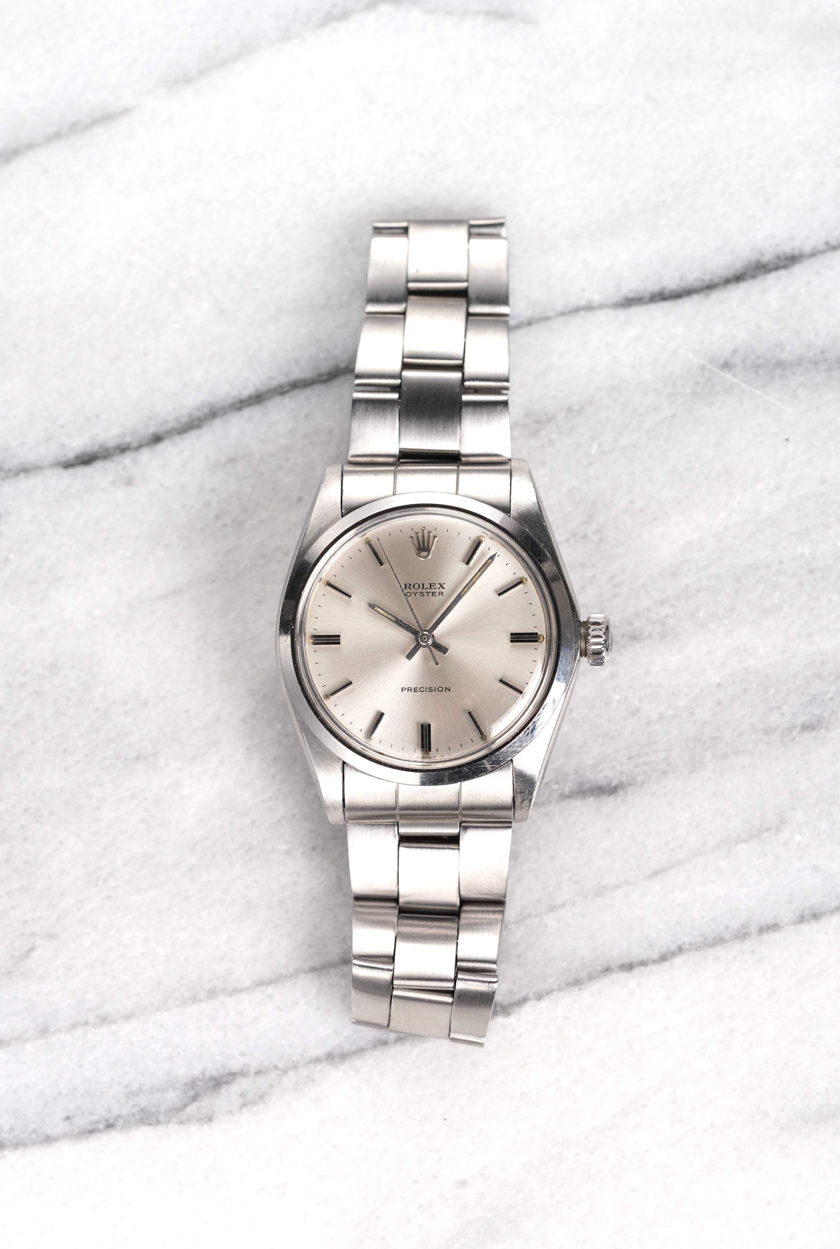 Rolex Oyster - Silver Dial Precision.