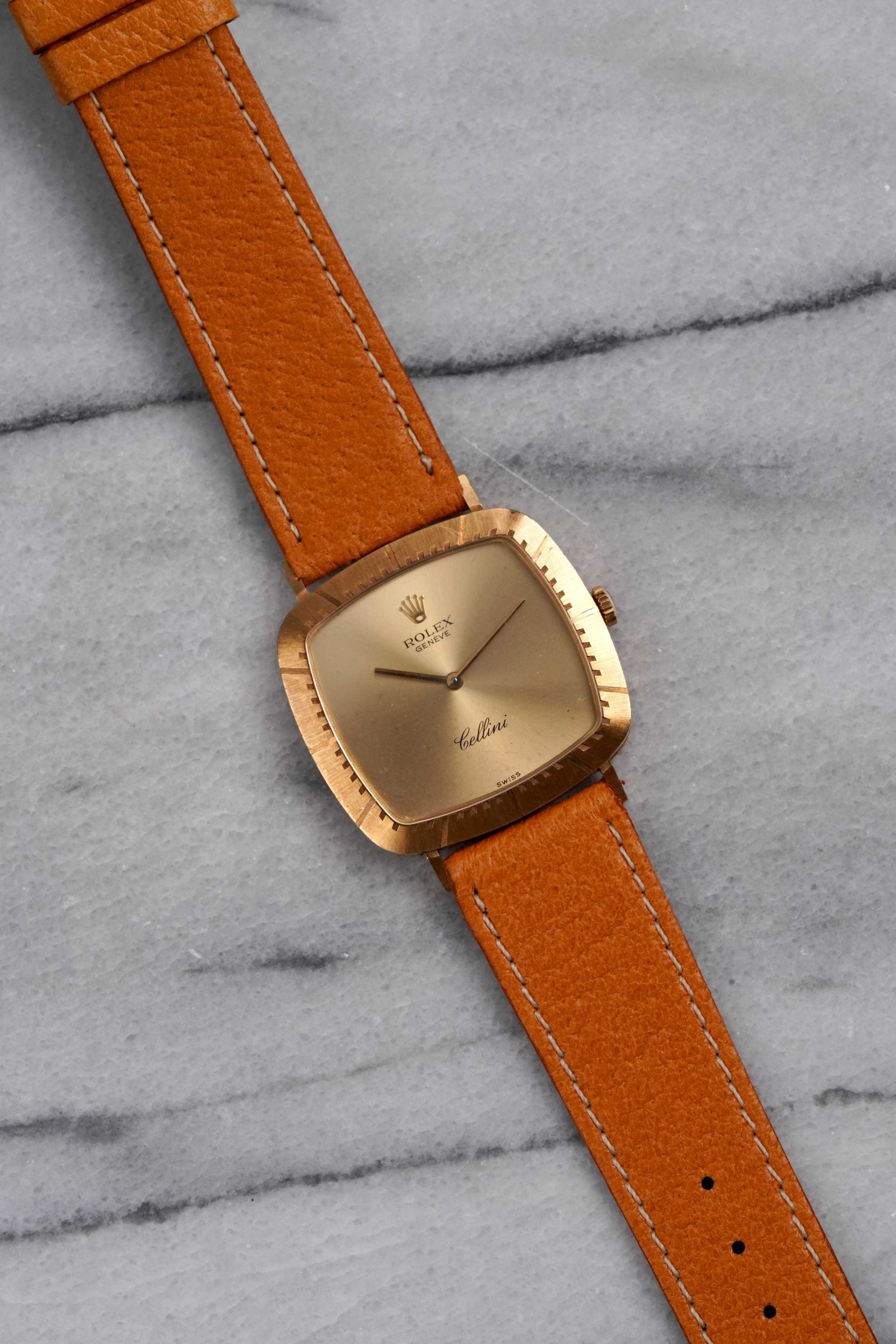 Rolex Cellini 4084 - 18K Yellow Gold.