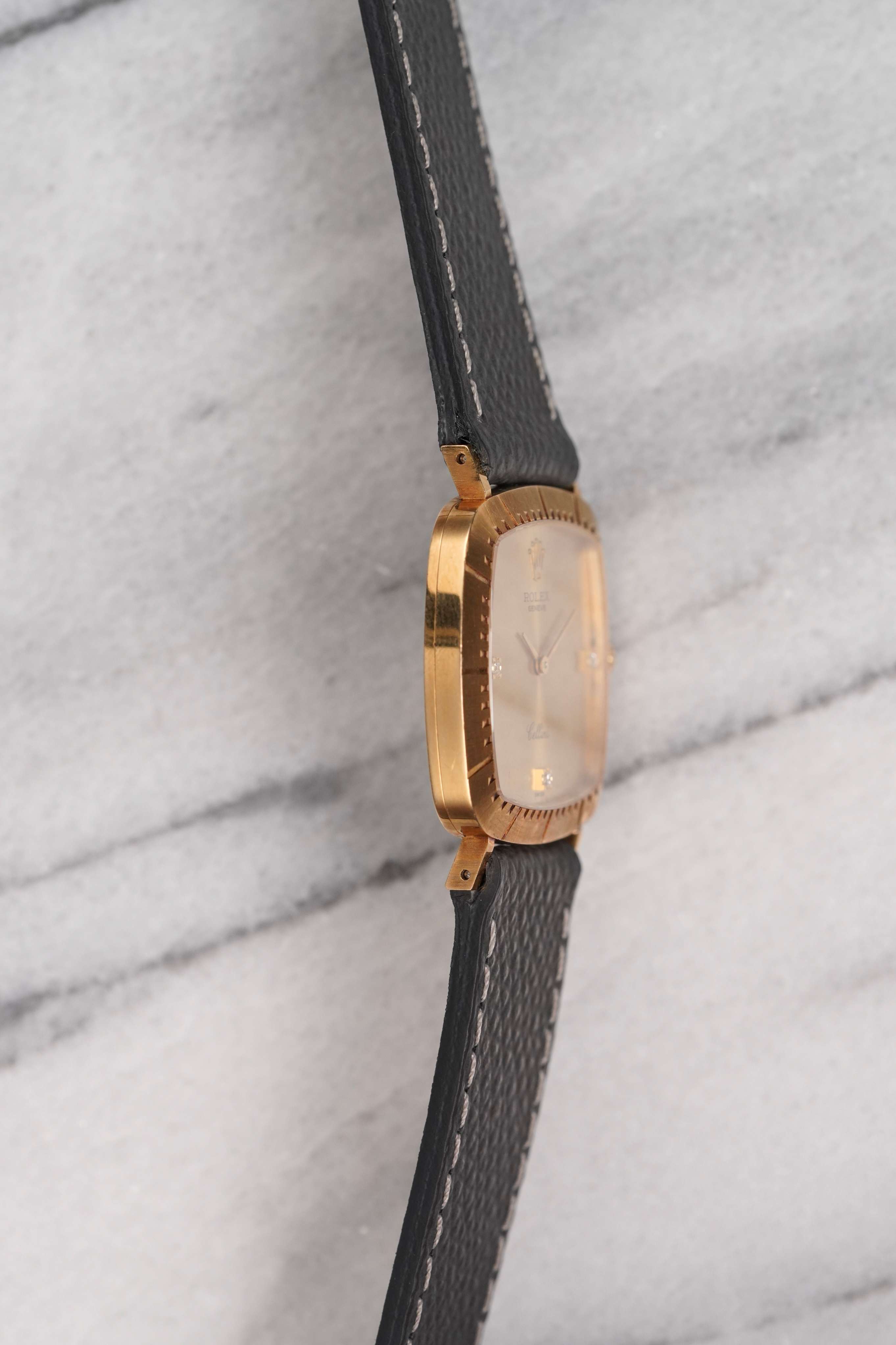 Rolex Cellini 4084 - 18K Yellow Gold.