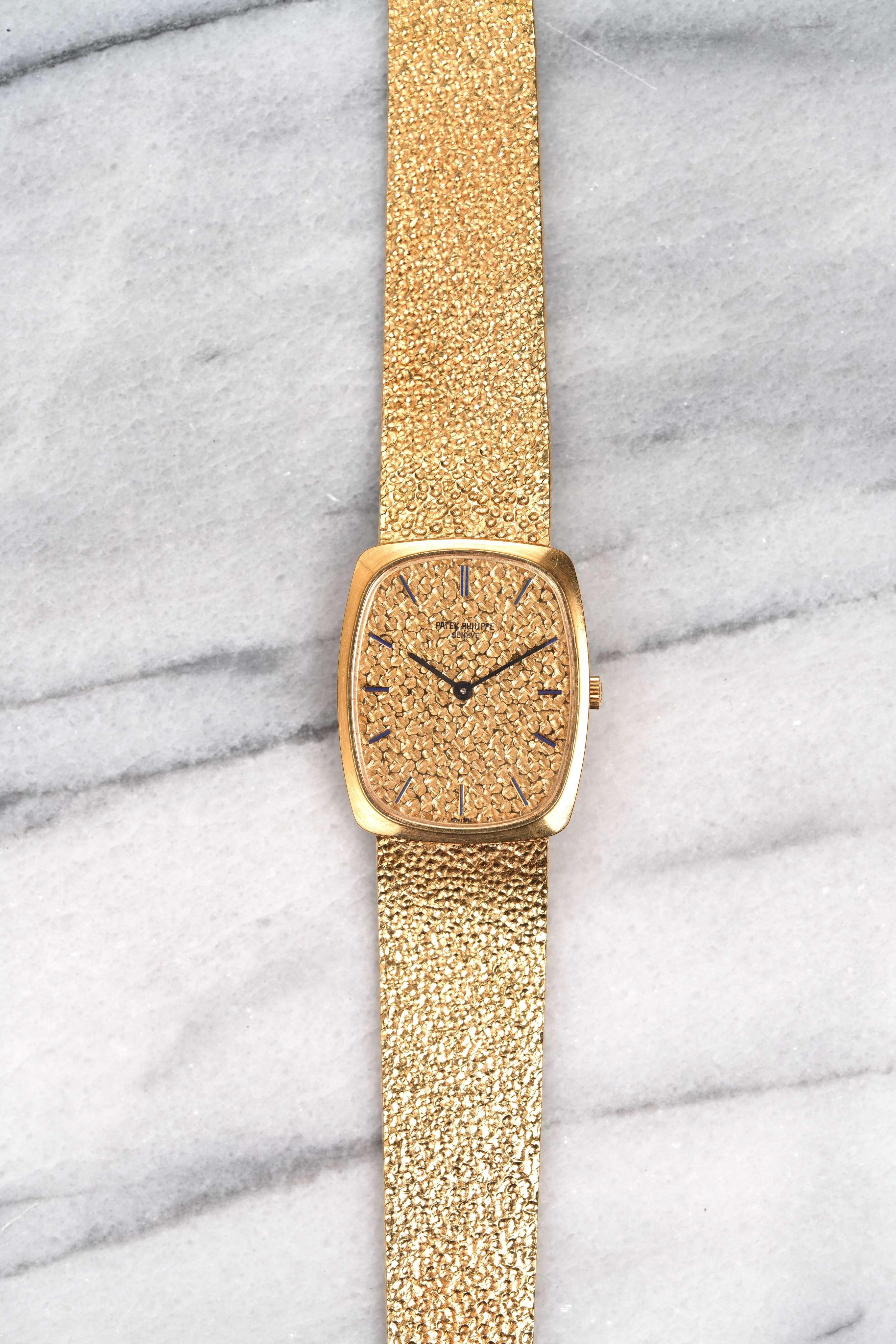 Patek Philippe - 18K Yellow Gold Hammer Dial.