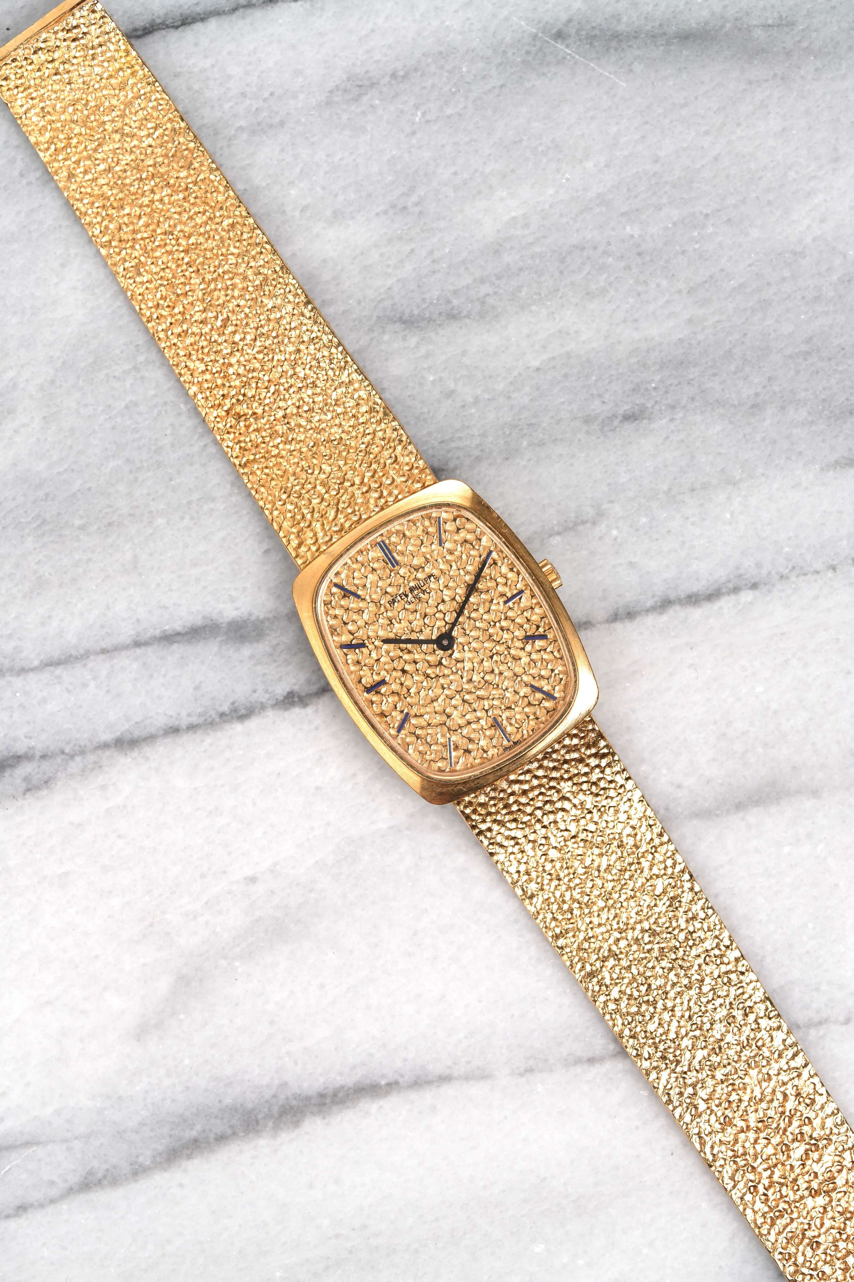 Patek Philippe - 18K Yellow Gold Hammer Dial.