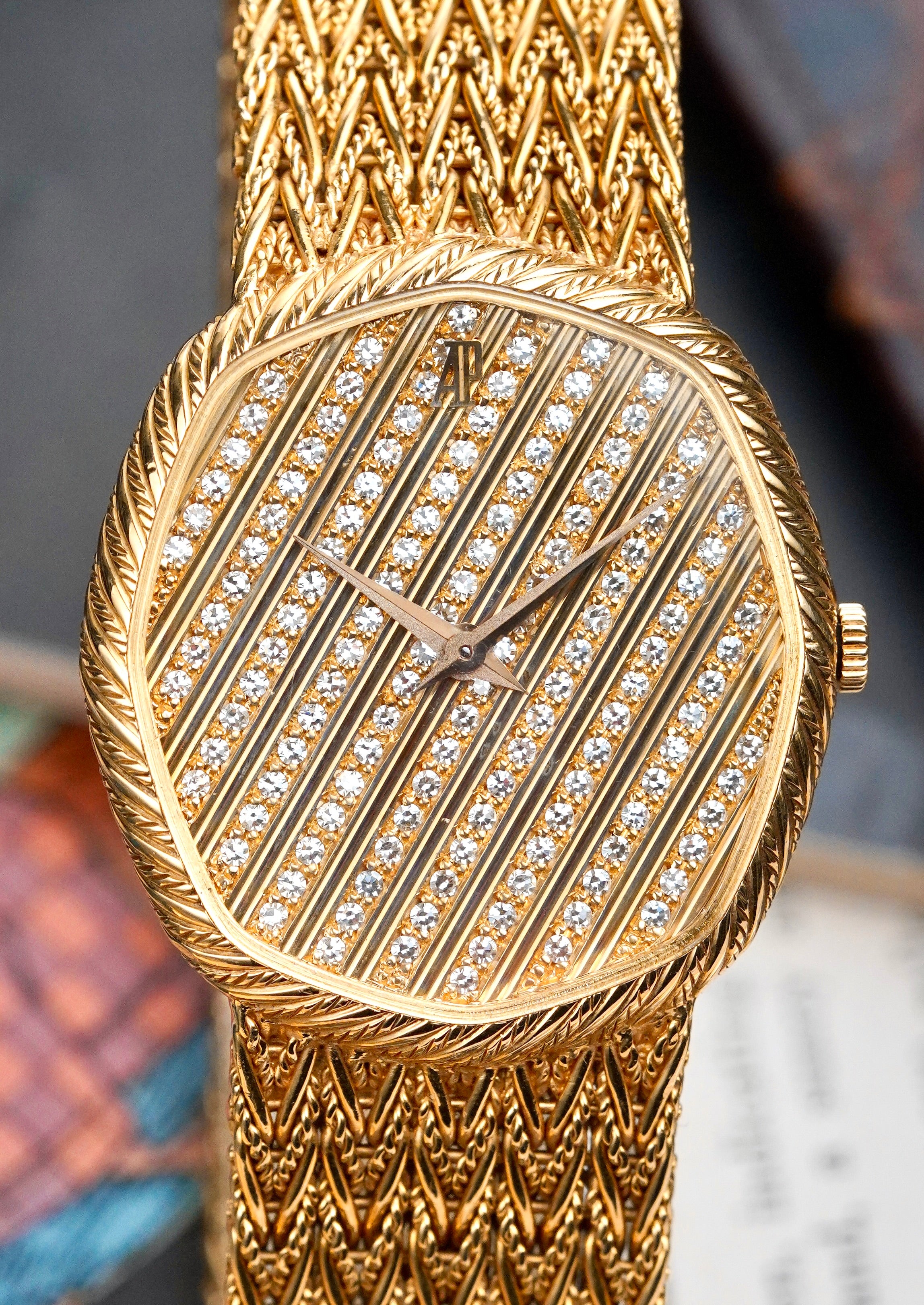 Audemars Piguet 18K gold - Diamond Pave Dial.