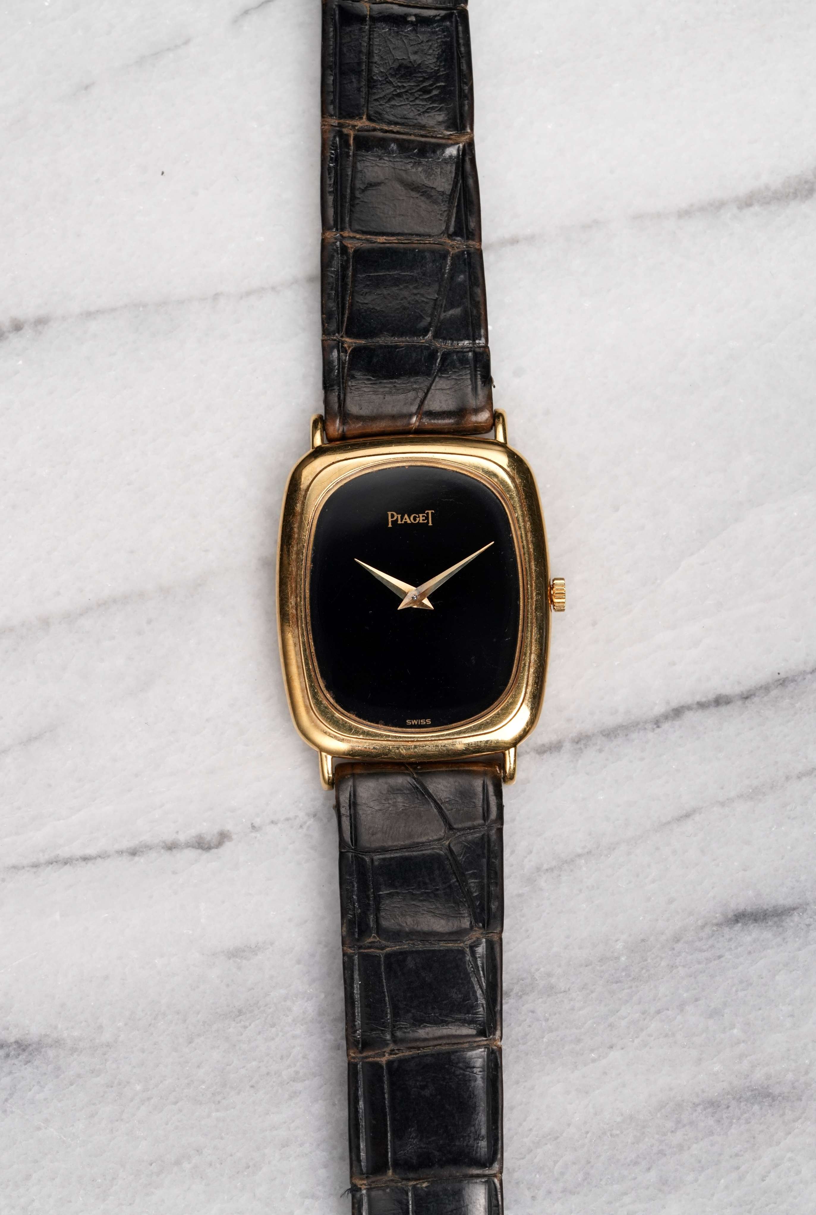 Piaget Onyx Dial - 18K Yellow Gold