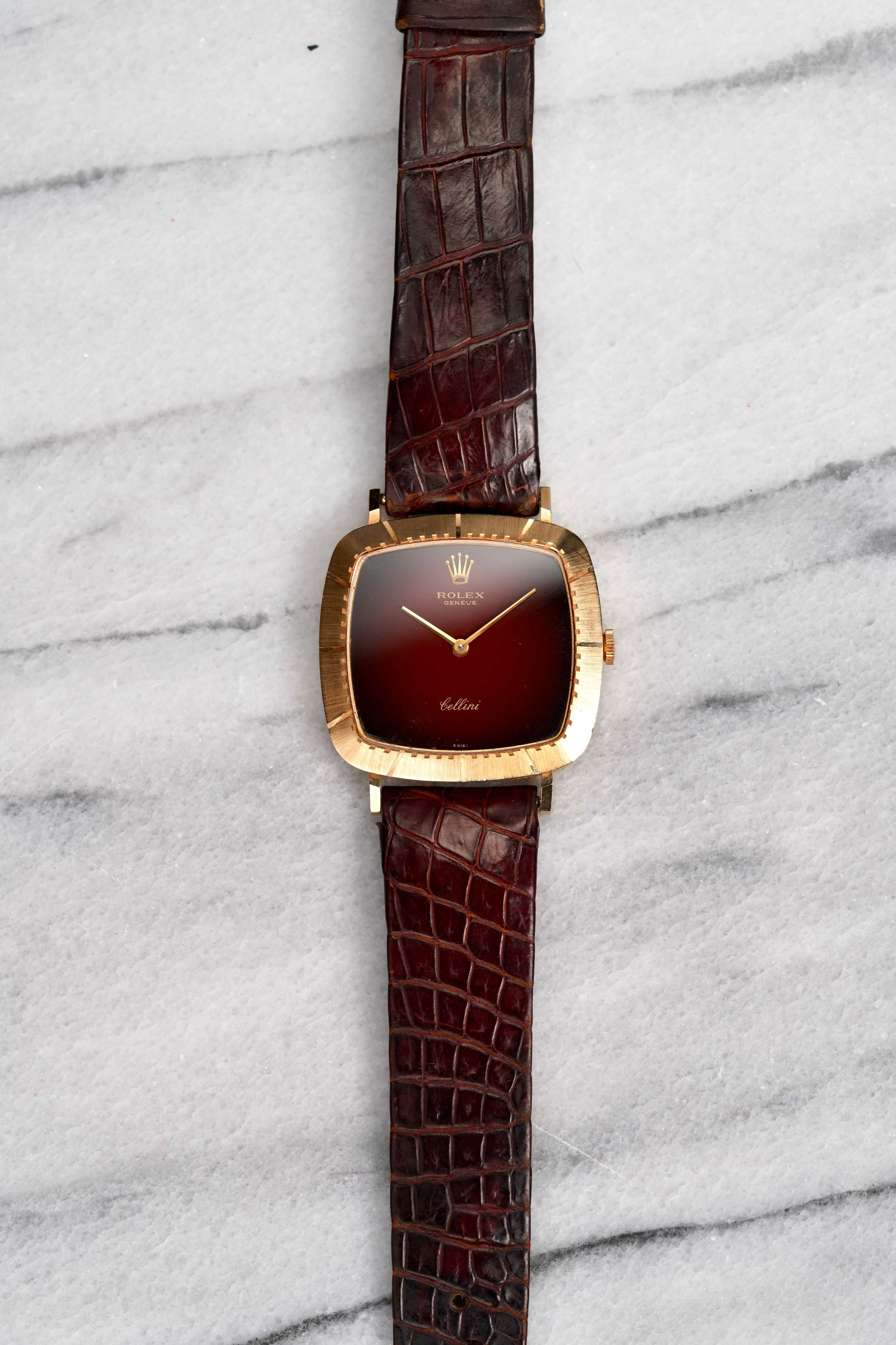 Rolex Cellini 4084 - Red Vignette Dial.