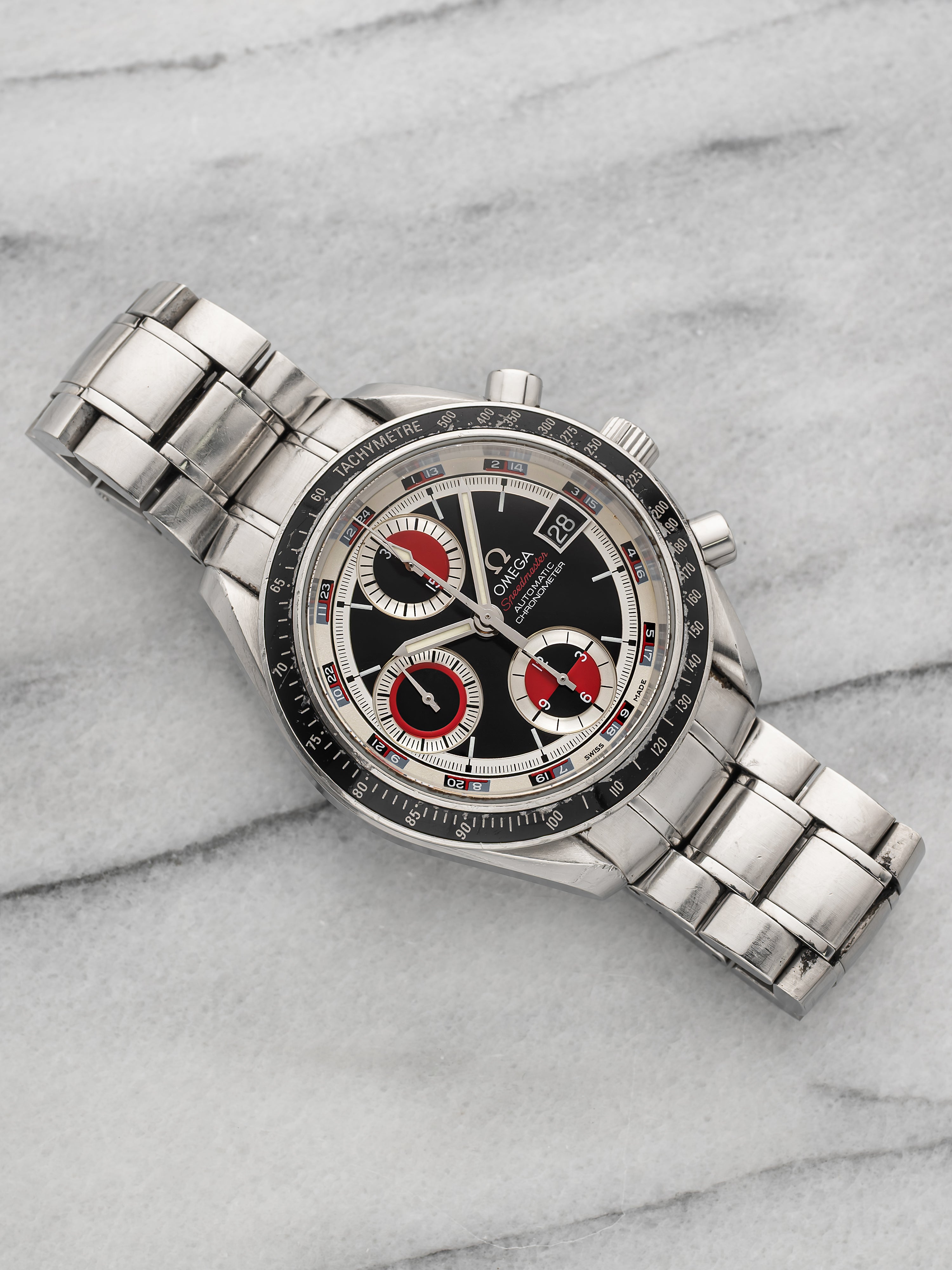 Omega Speedmaster Date 3210.52.00 - Stainless Steel Red Black Silver D