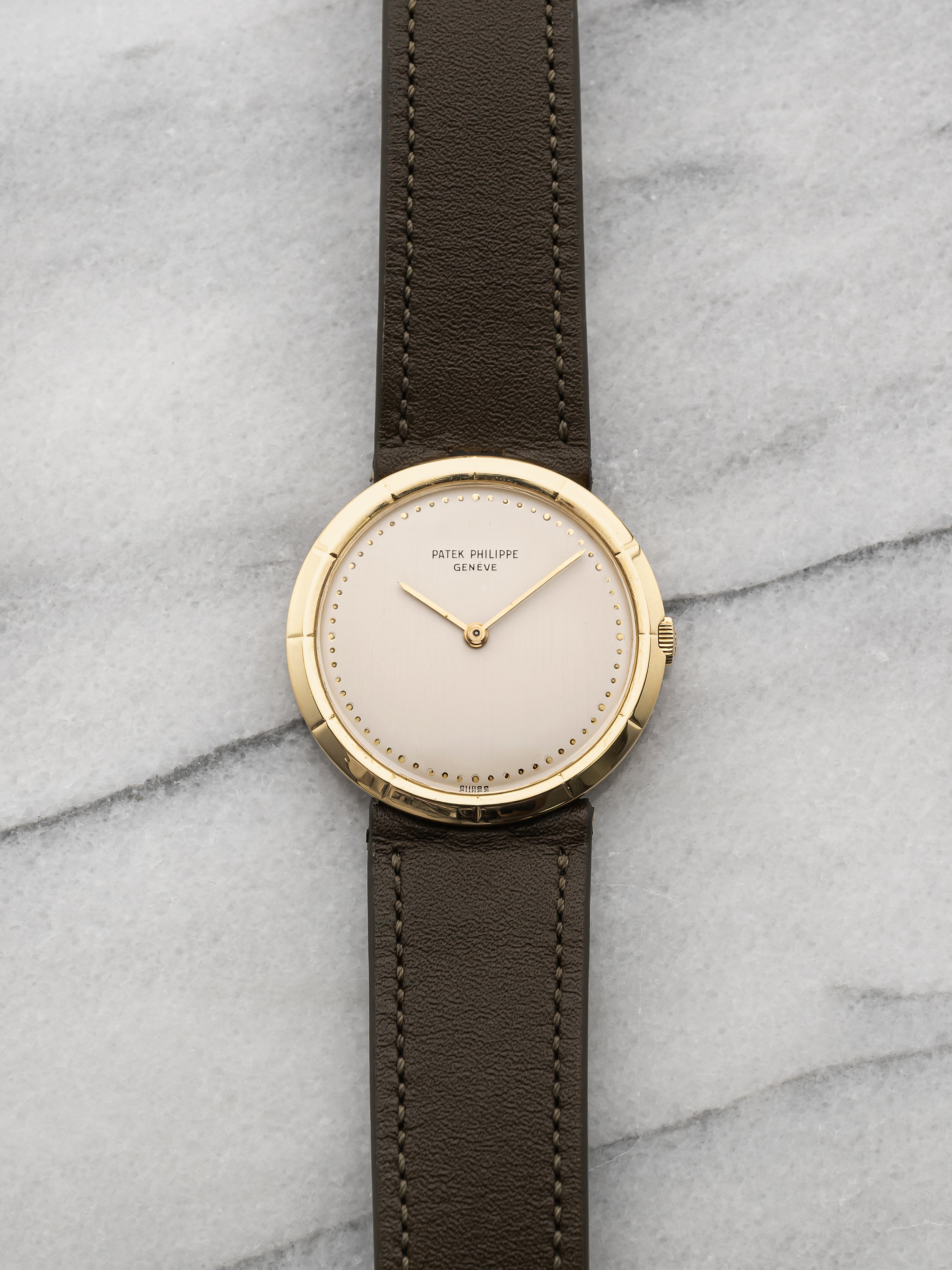 1960s Patek Philippe Calatrava 3459 18K Yellow Gold White Dial Manual 32mm
