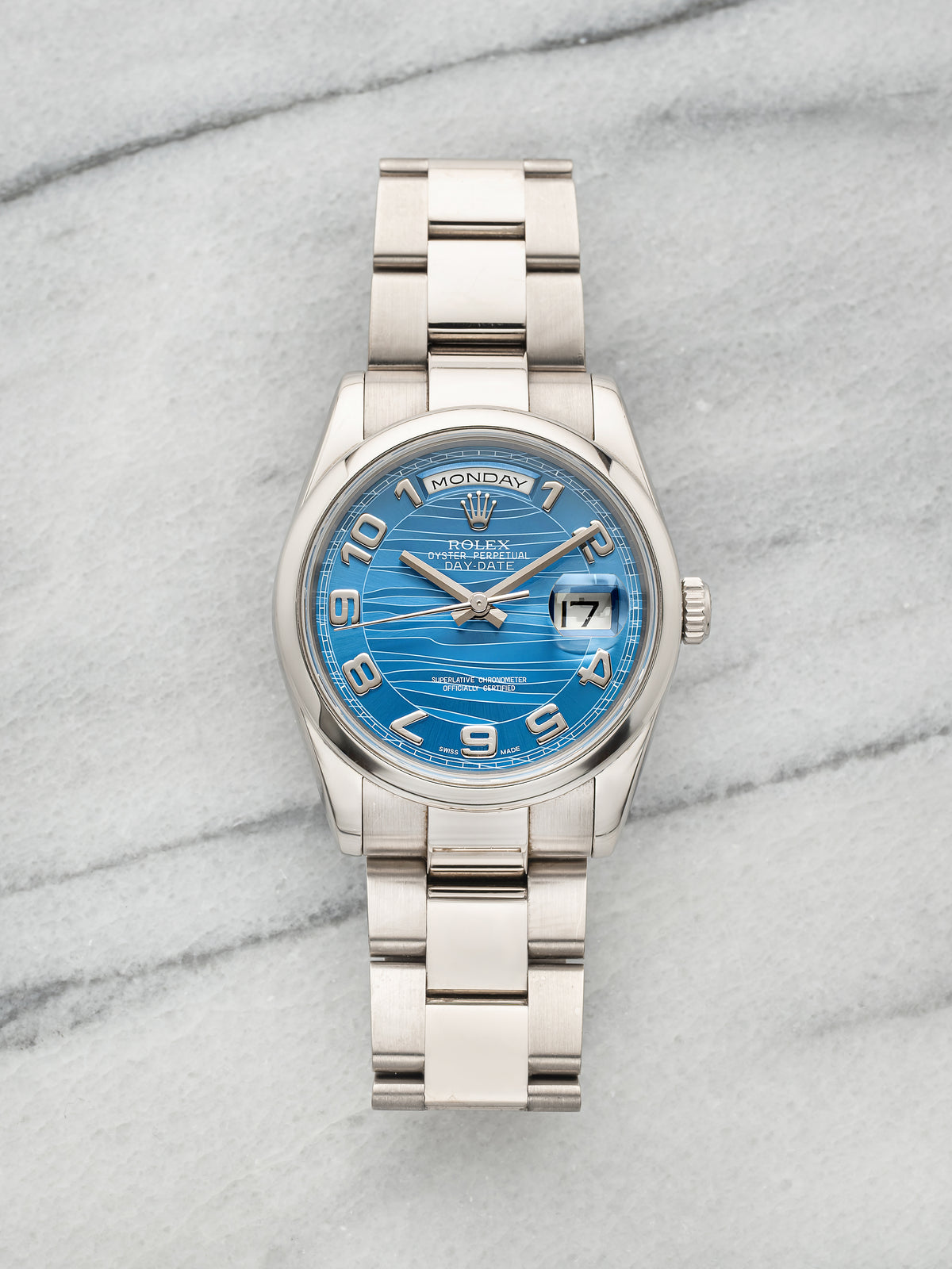 2002 Rolex Day-Date 118209 18K White Gold Blue Wave Dial Auto 36mm