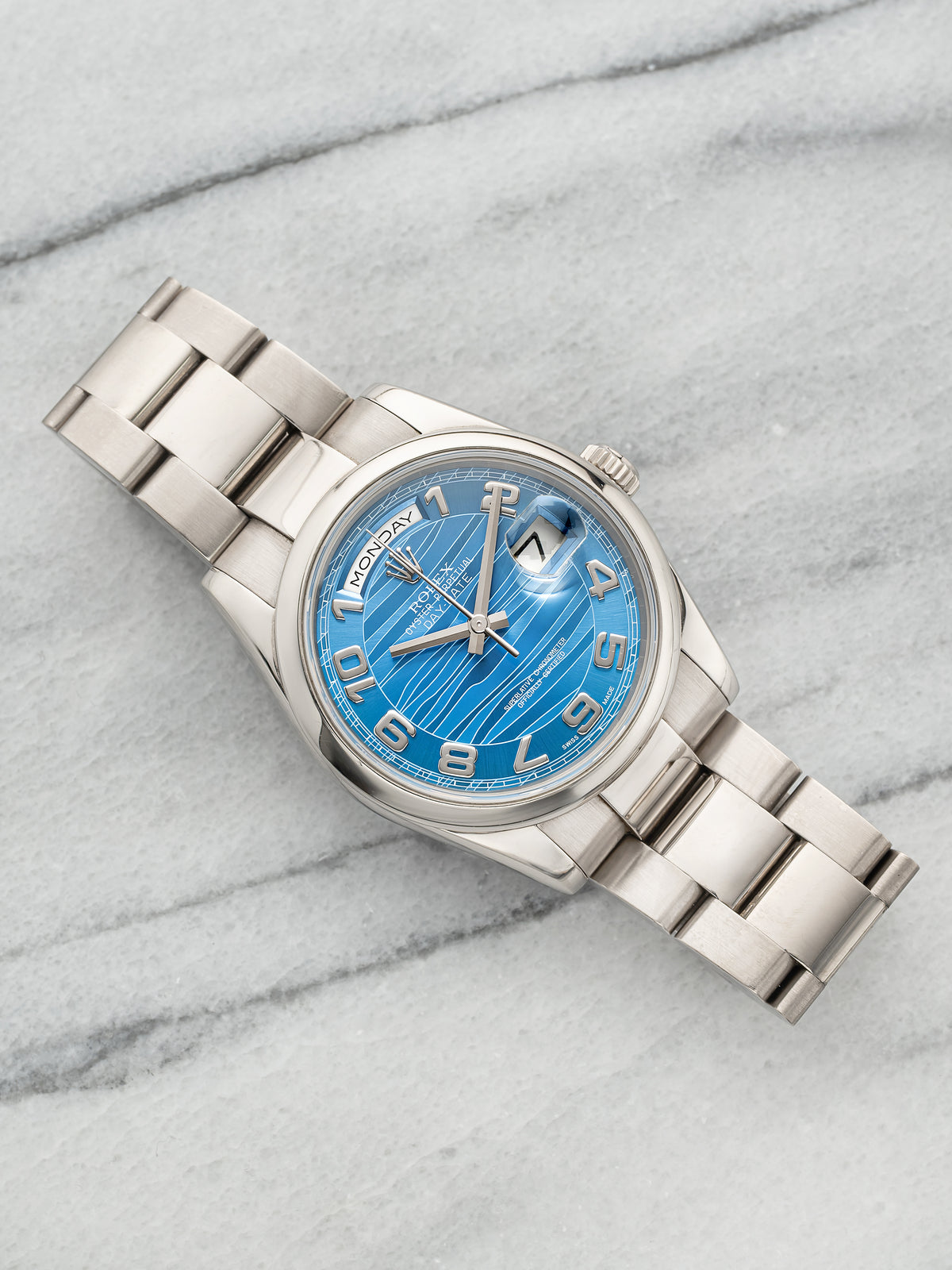 2002 Rolex Day-Date 118209 18K White Gold Blue Wave Dial Auto 36mm