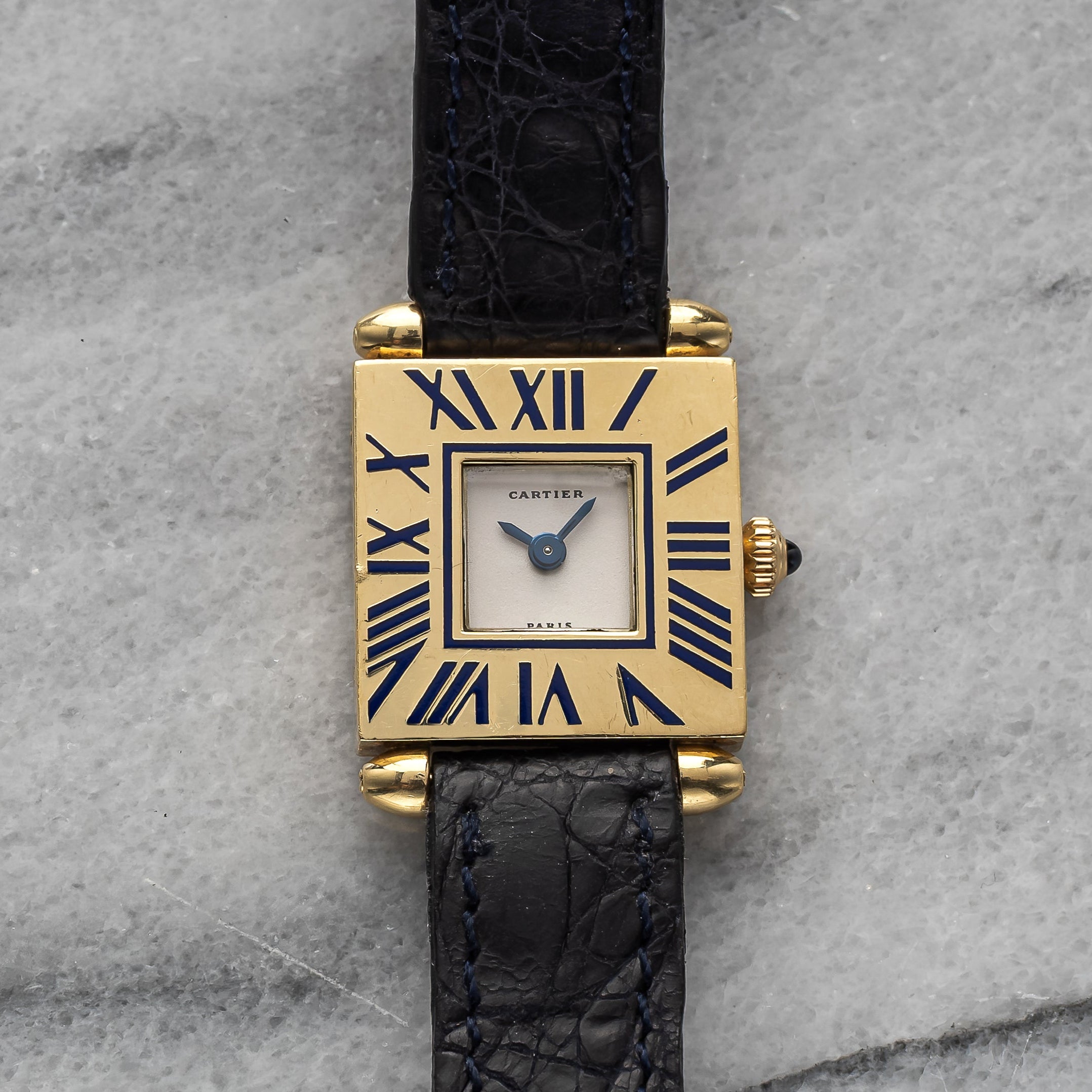 Cartier Tank Obus - 18K Yellow Gold