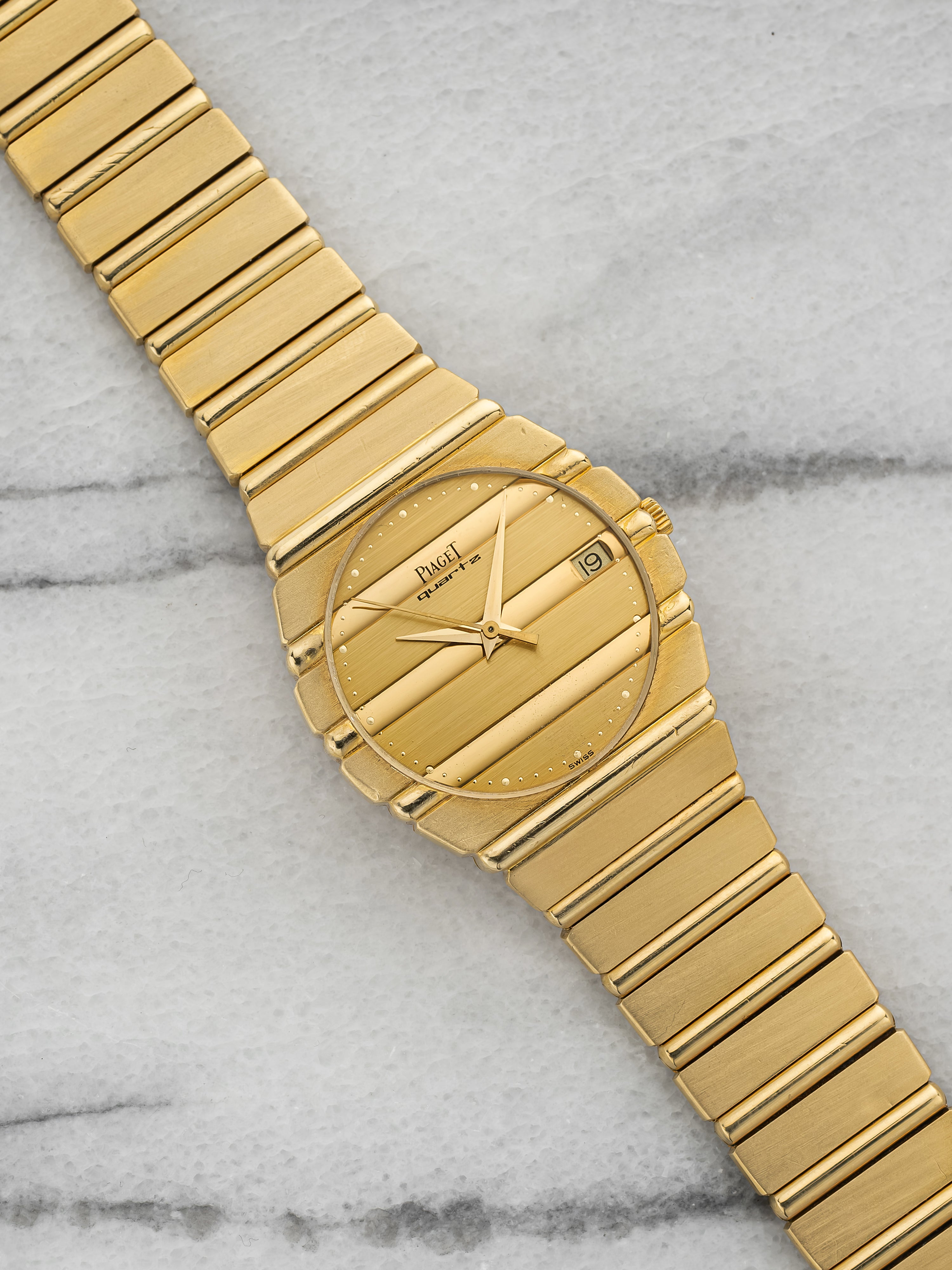 Piaget Polo Date 15791 C701 – Yellow Gold Gold Dial