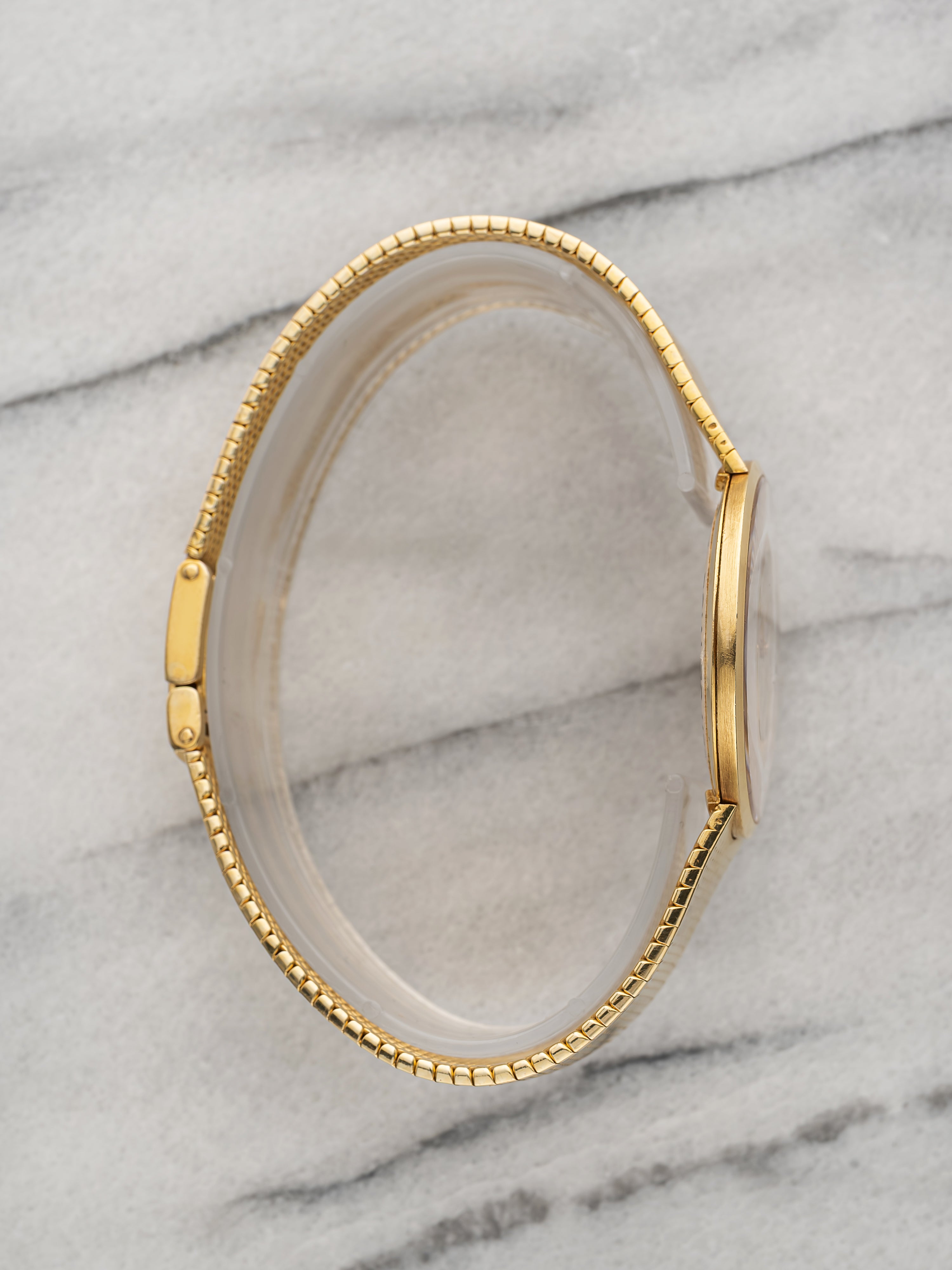 Patek Philippe Calatrava 3468-5 18K Yellow Gold Champagne Sunburst Dial Manual