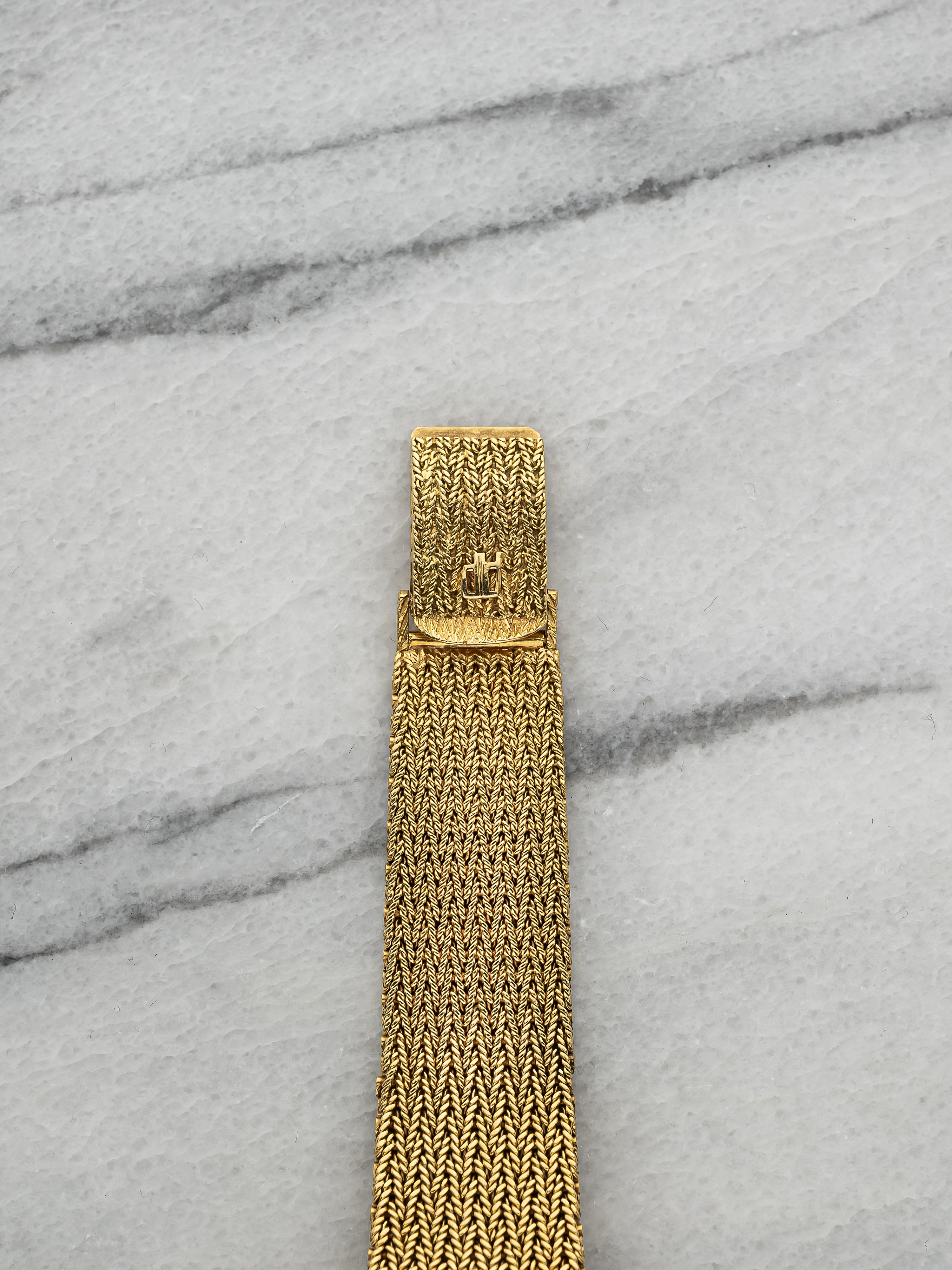 Audemars Piguet Ladies Integrated – Yellow Gold Lapis Lazuli Dial