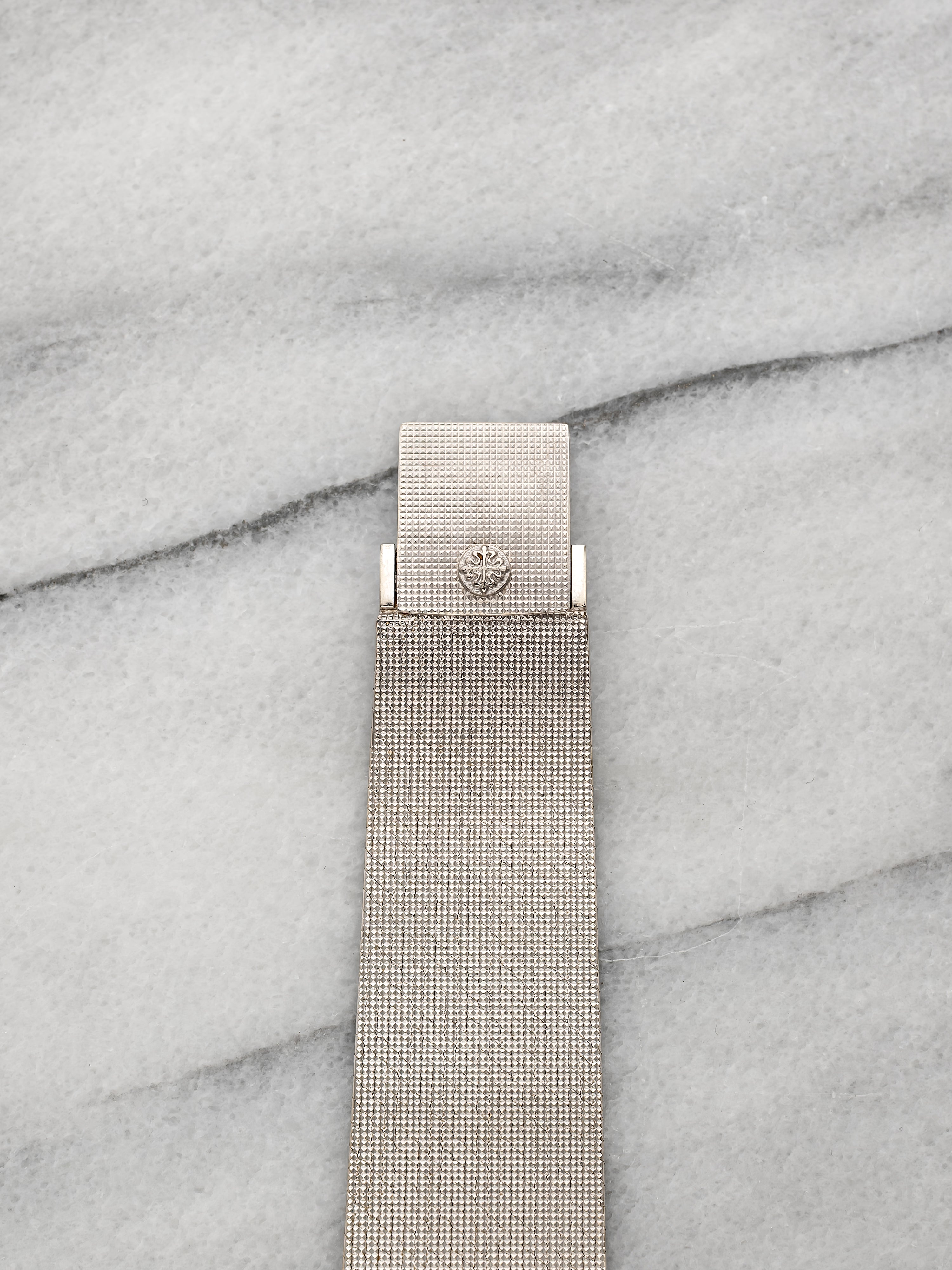 Patek Philippe Calatrava 3588-1 18K White Gold Silver Dial Automatic 35mm